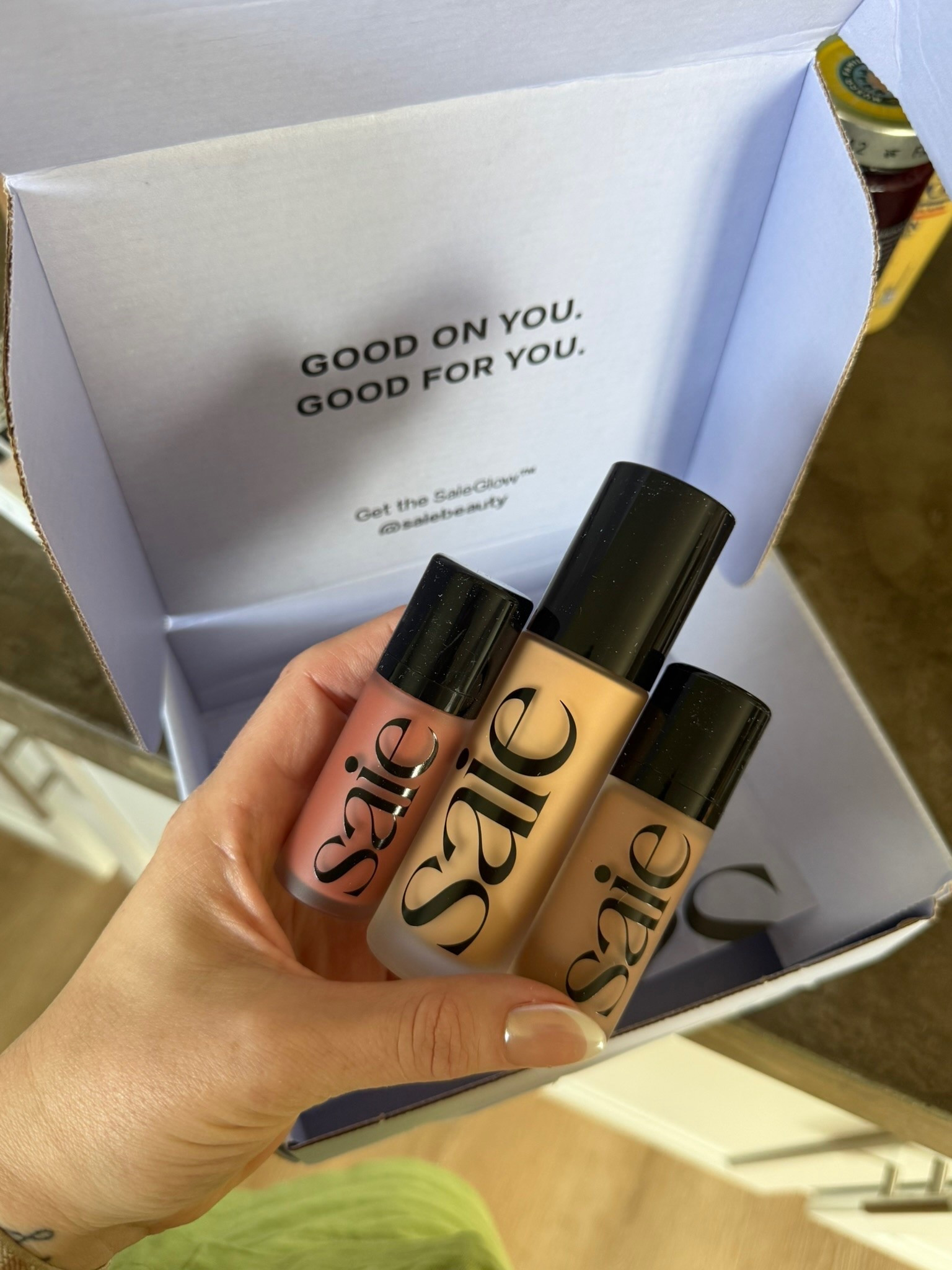 @Saie foundation, blush and bronzer

#LTKBeauty #LTKOver40 #LTKgrwm