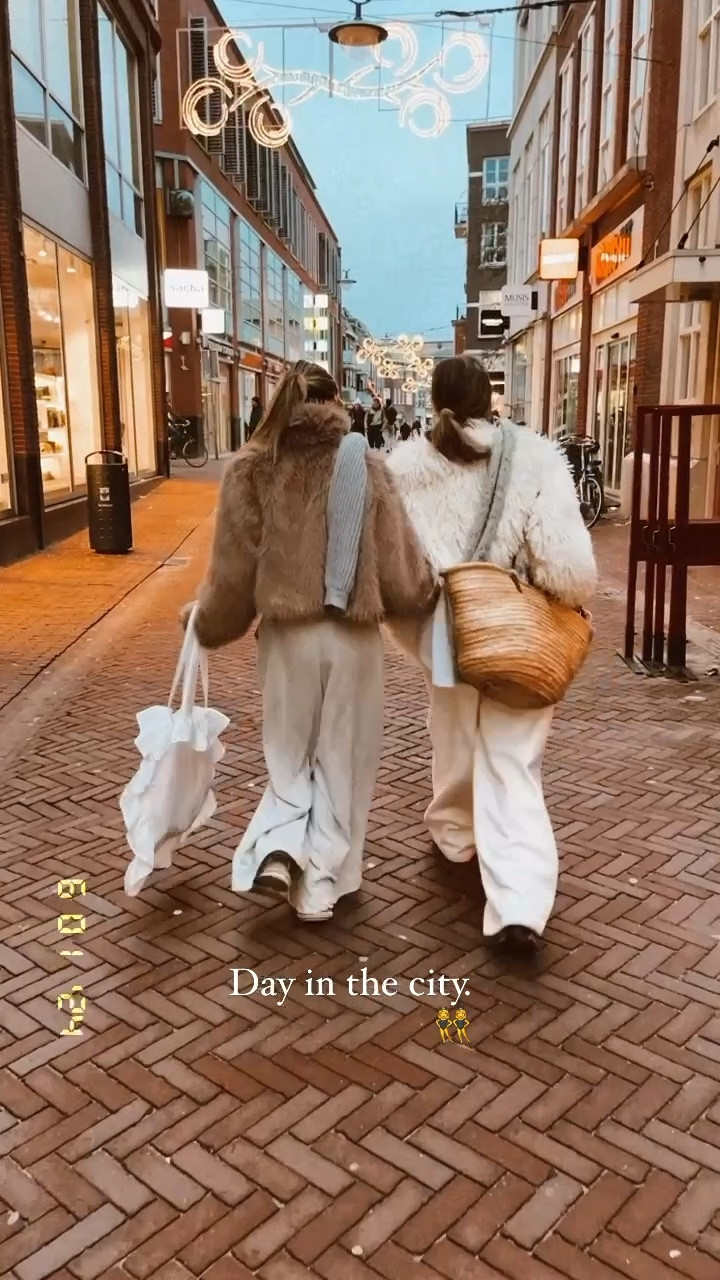 STYLE 8 // City strollin in our comfy wide leg joggers. Linked below and size up with one or two sizes for our oversized fit #LTKGift

joggers, comfy pants, comfy look, daily wear, wide leg joggers, wide leg pants, boohoo, twinning 

#LTKtravel #LTKVideo #LTKGiftGuide