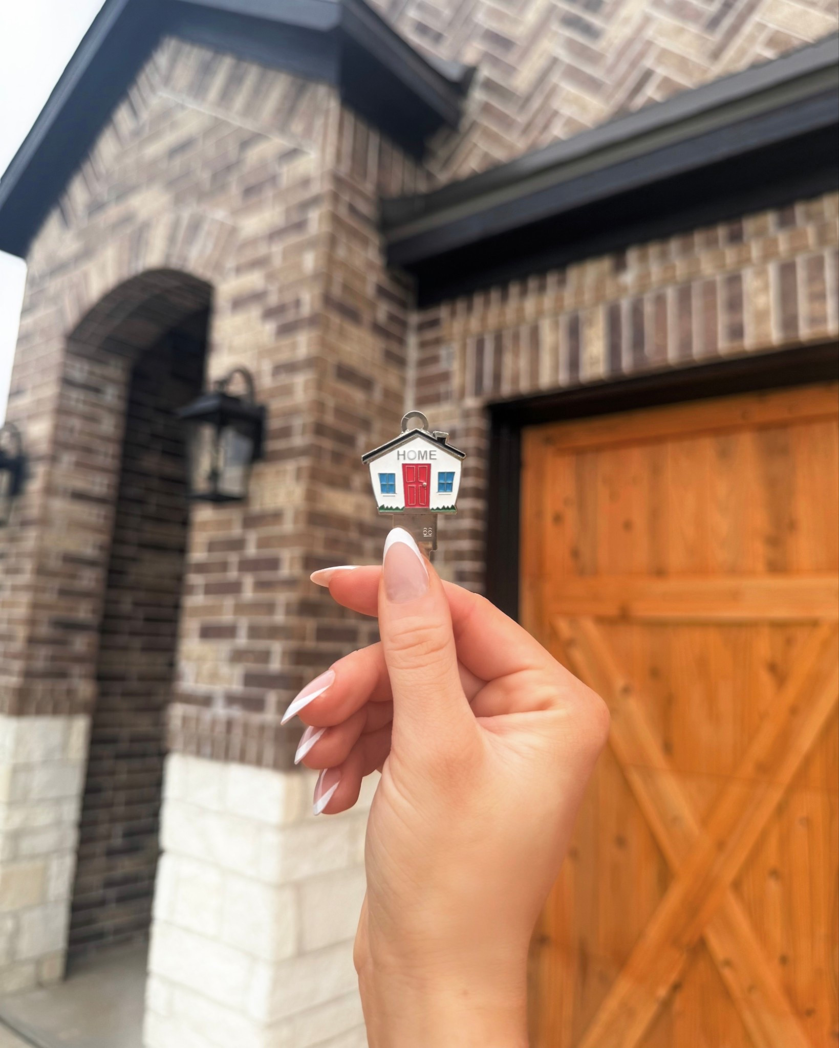 Cutest key for my first home 🔑

#LTKFindsUnder50 #LTKHome #LTKStyleTip