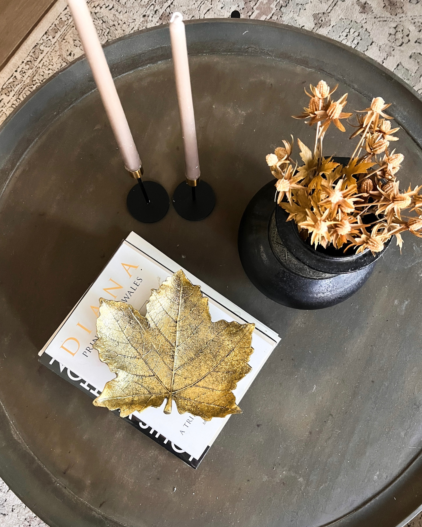 Fall coffee table 

Fall decor
Coffee table
Home decor
Living room
Fall living room
Maple leaf
Candlesticks
Coffee table books 

#LTKSale #LTKSeasonal #LTKhome