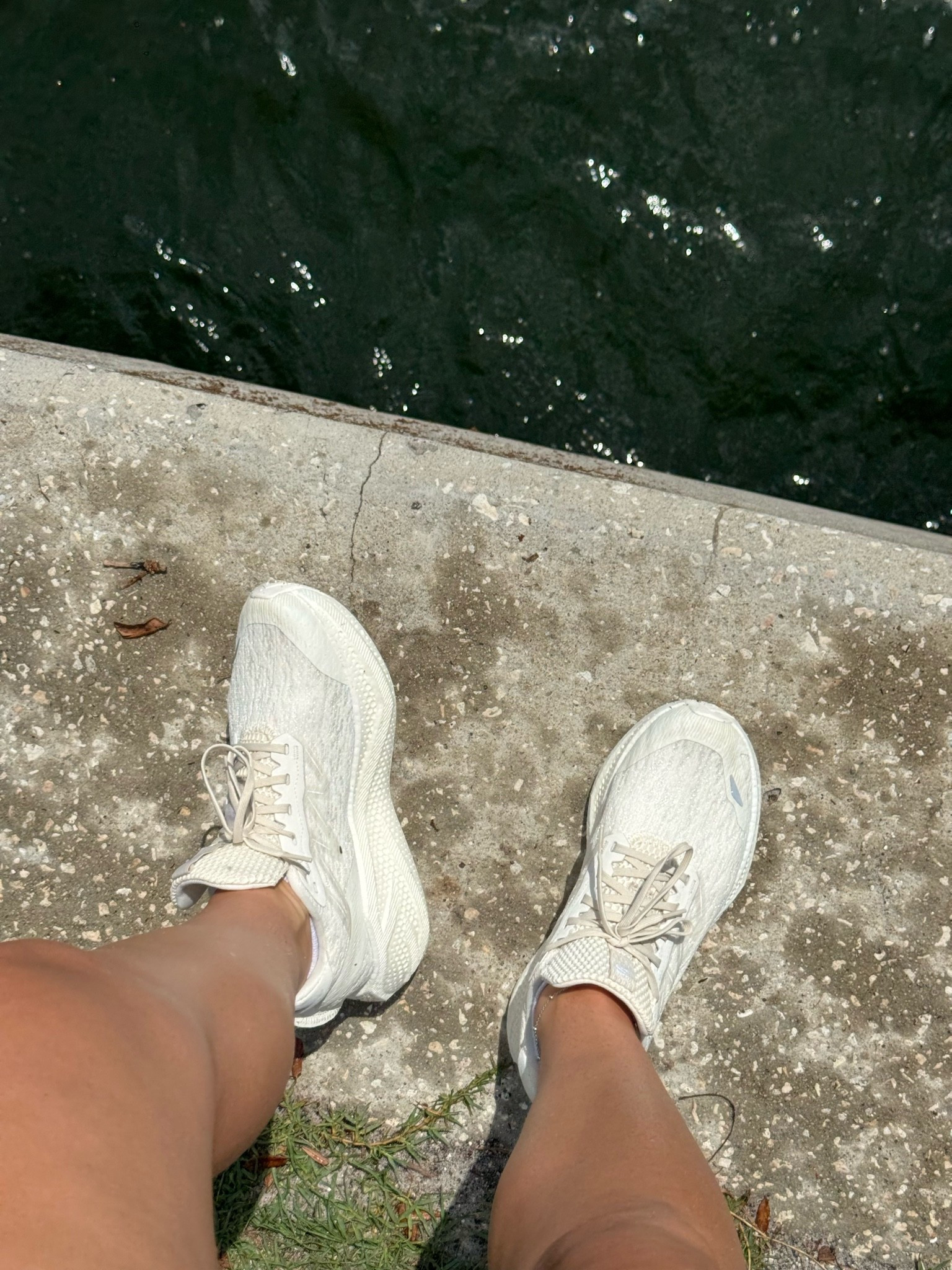 new fav sneakers 👟✨

#LTKActive #LTKfitnessgoals #LTKTravel
