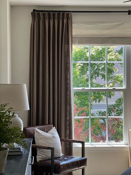 Two Pages Jawara Roman shades

Teen boy bedroom
Neutral bedroom inspiration
Teen room
Brown linen drapes


#LTKStyleTip #LTKHome