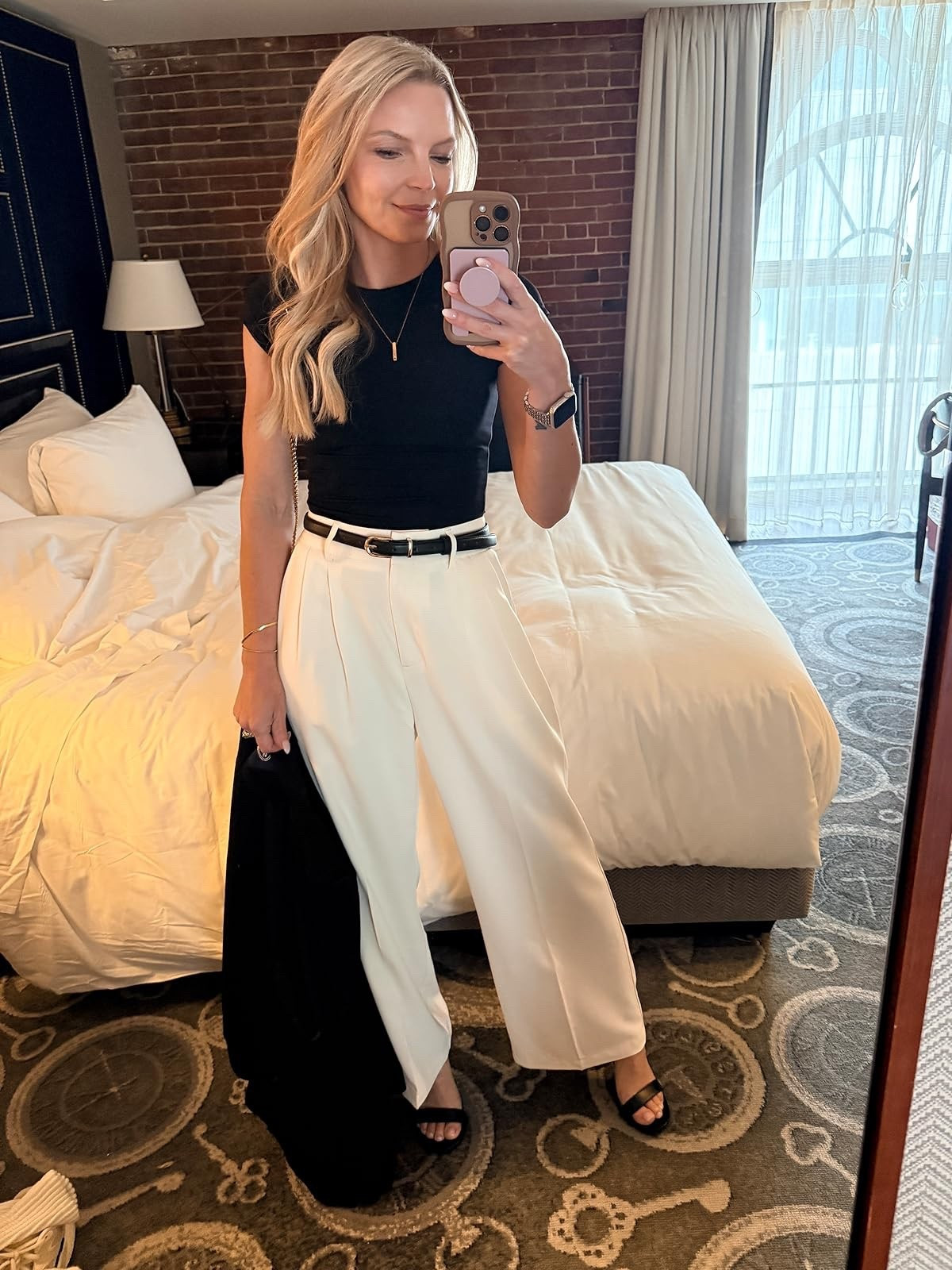 Perfect workwear! Chic & stylish, yet casual business wear #workwear #AmazonFinds

#LTKootd #LTKWorkwear