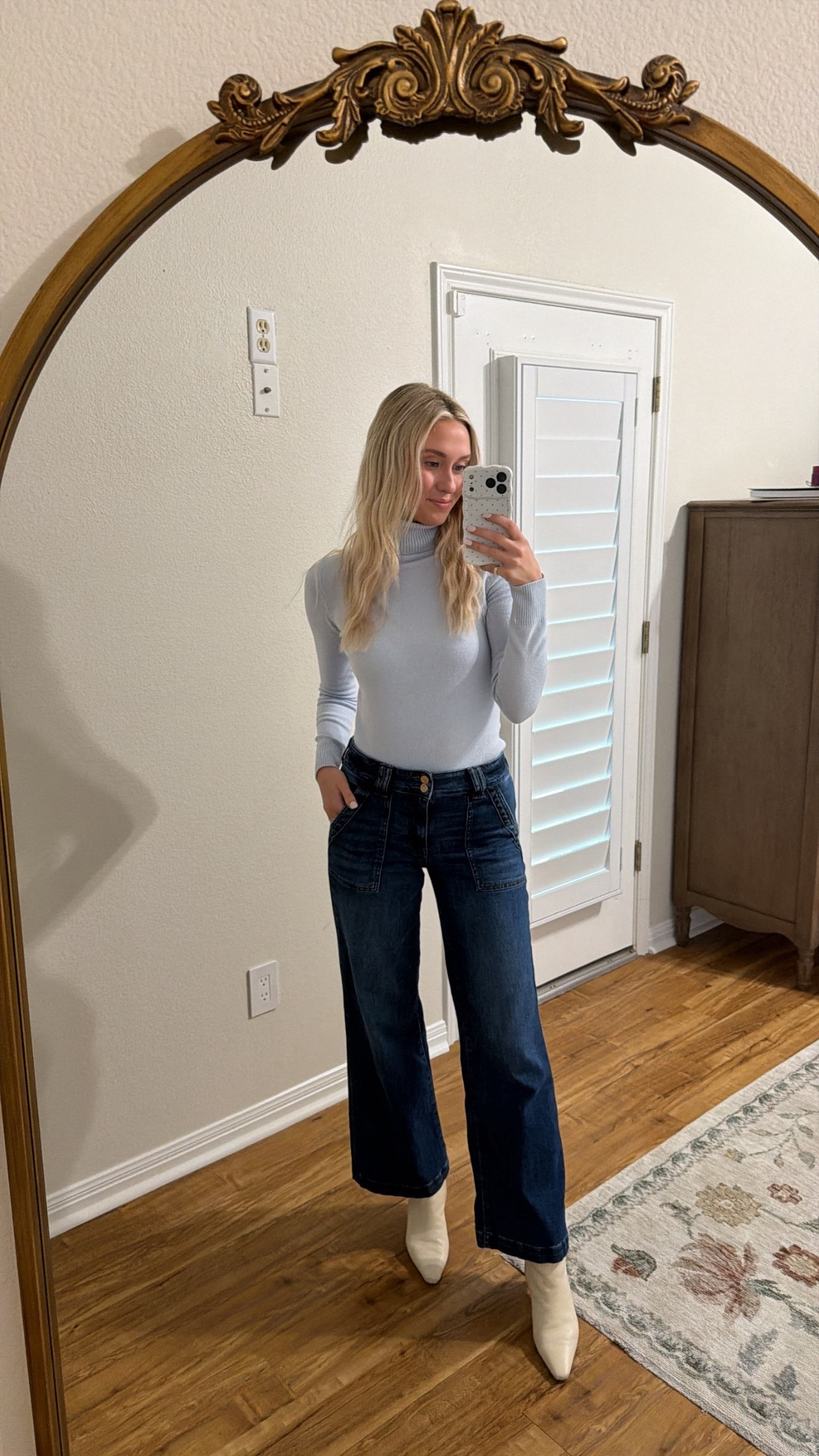 My go-to jeans this winter!!❄️🤍

#LTKValentine #LTKWorkwear #LTKootd