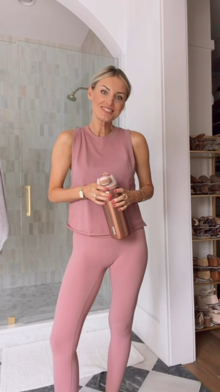 This rose mauve workout set is so flattering! I always love muted pink. Abercrombie’s activewear line is always great! Wearing size S

Loverly grey, athleisure looks, favorite active outfits, matching workout set, cute athletic pieces for women 

#LTKSeasonal #LTKActive #LTKfitnessgoals