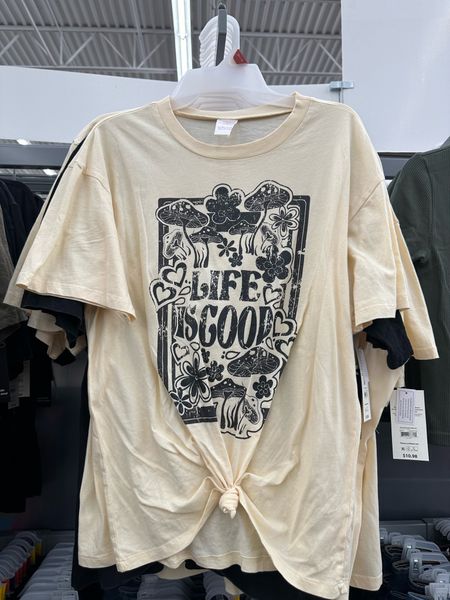 Womens graphic T-shirt runs tts! The large fit me cute. Size up if you want it oversized. 

Mushroom T-shirt, graphic tee, Walmart shirt, Walmart fashion, groovy T-shirt, hippie T-shirt, groovy outfit, 70s shirt 

#LTKFind #LTKfamily #LTKBacktoSchool