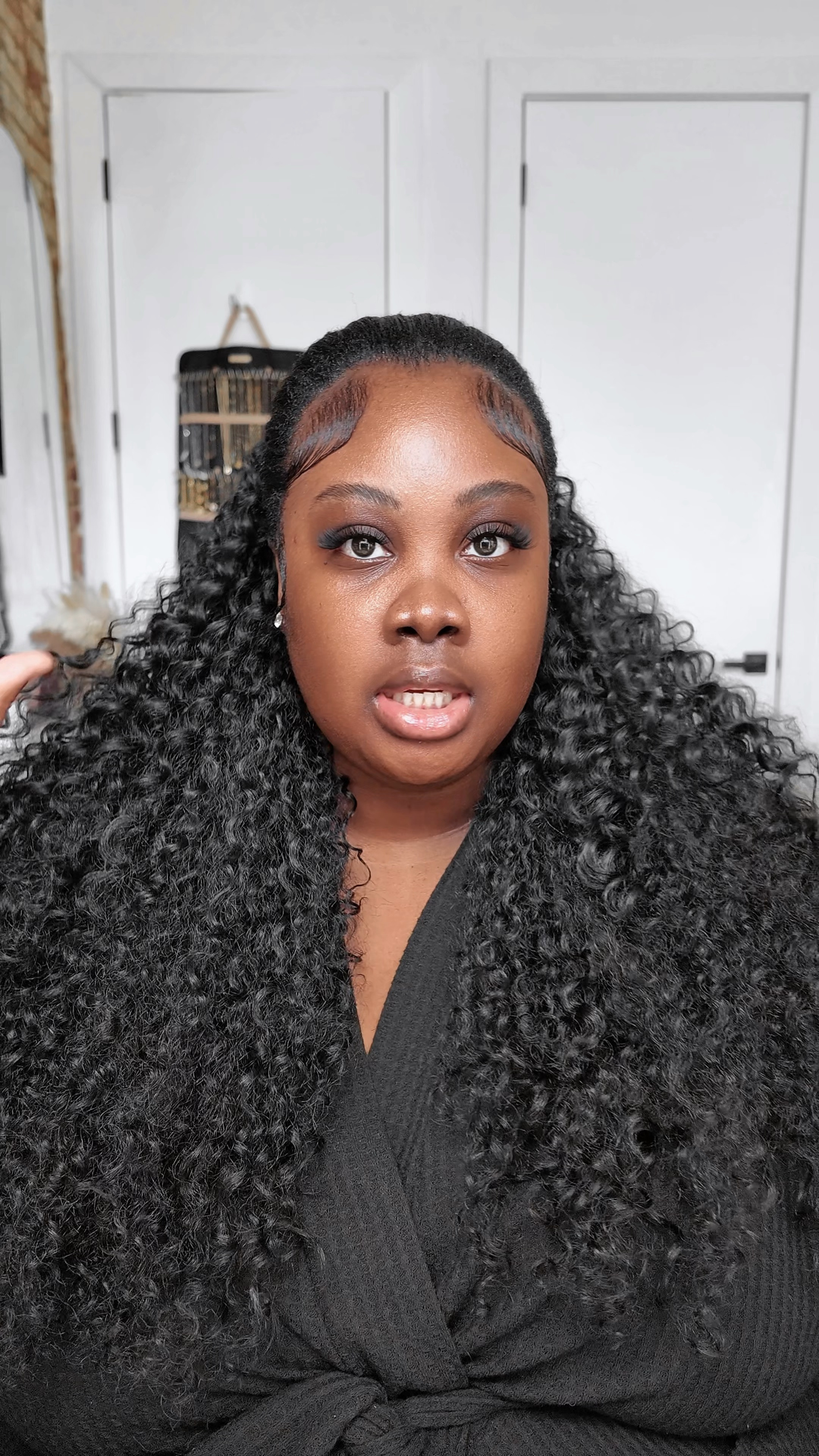 Serving looks on a budget! 💁🏾‍♀️✨ Watch me slay this affordable ponytail using synthetic hair—proof that you don’t need to break the bank to look flawless! 💕 #AffordableHairstyles #DIYHair