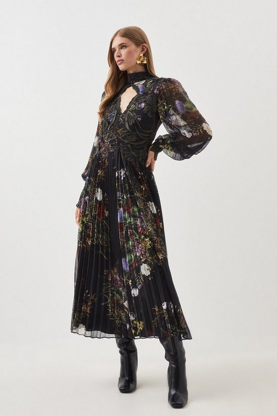 Shop Karen Millen

 USA >
 AU >
 UK >





Ready to shop? Good news – we deliver to over 100 co... | Karen Millen US