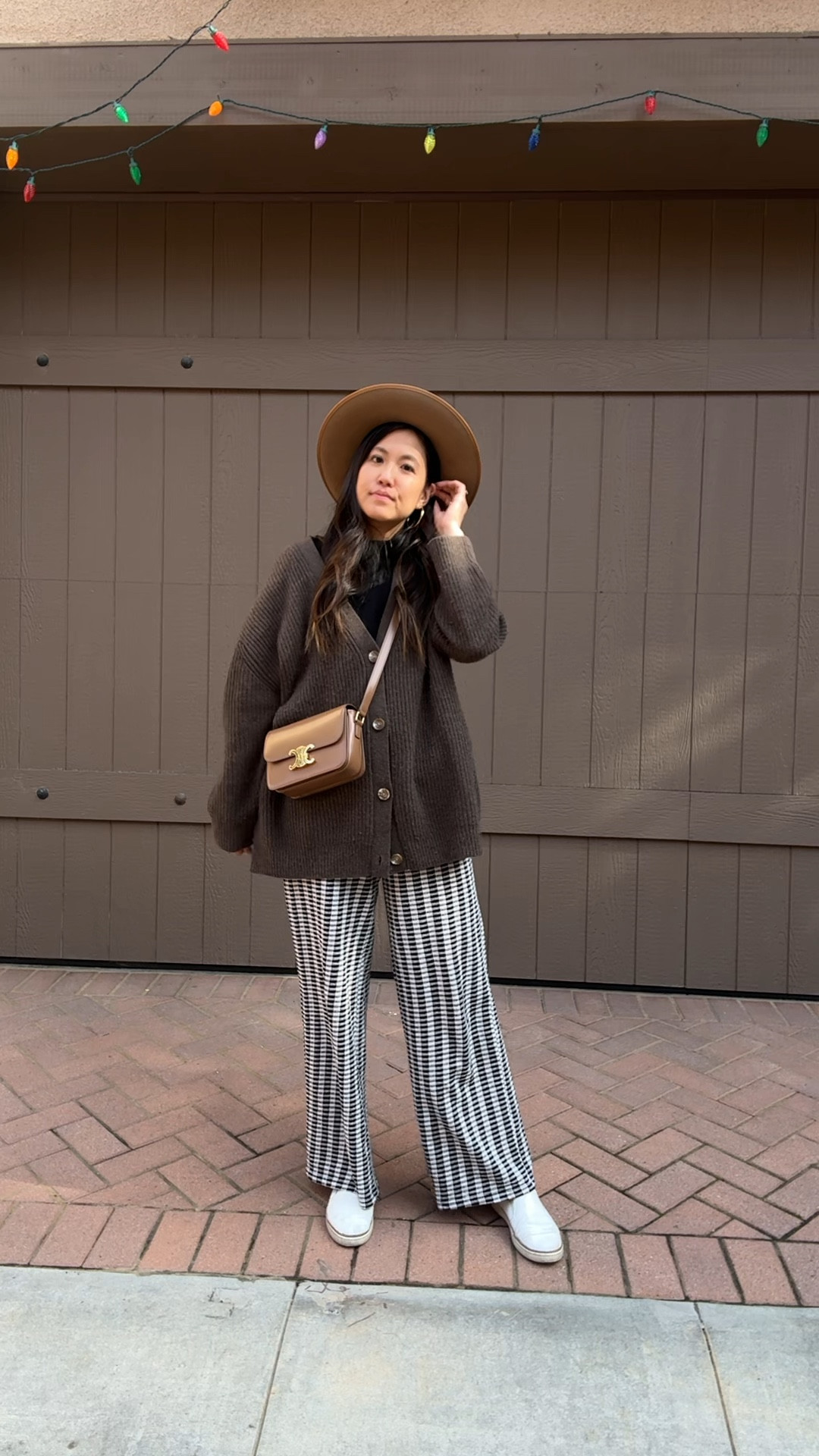 looking for friends who want easy comfortable style but with a chic & feminine flair. Is that you? Let’s be friends  

#LTKfindsunder100 #LTKVideo #LTKstyletip