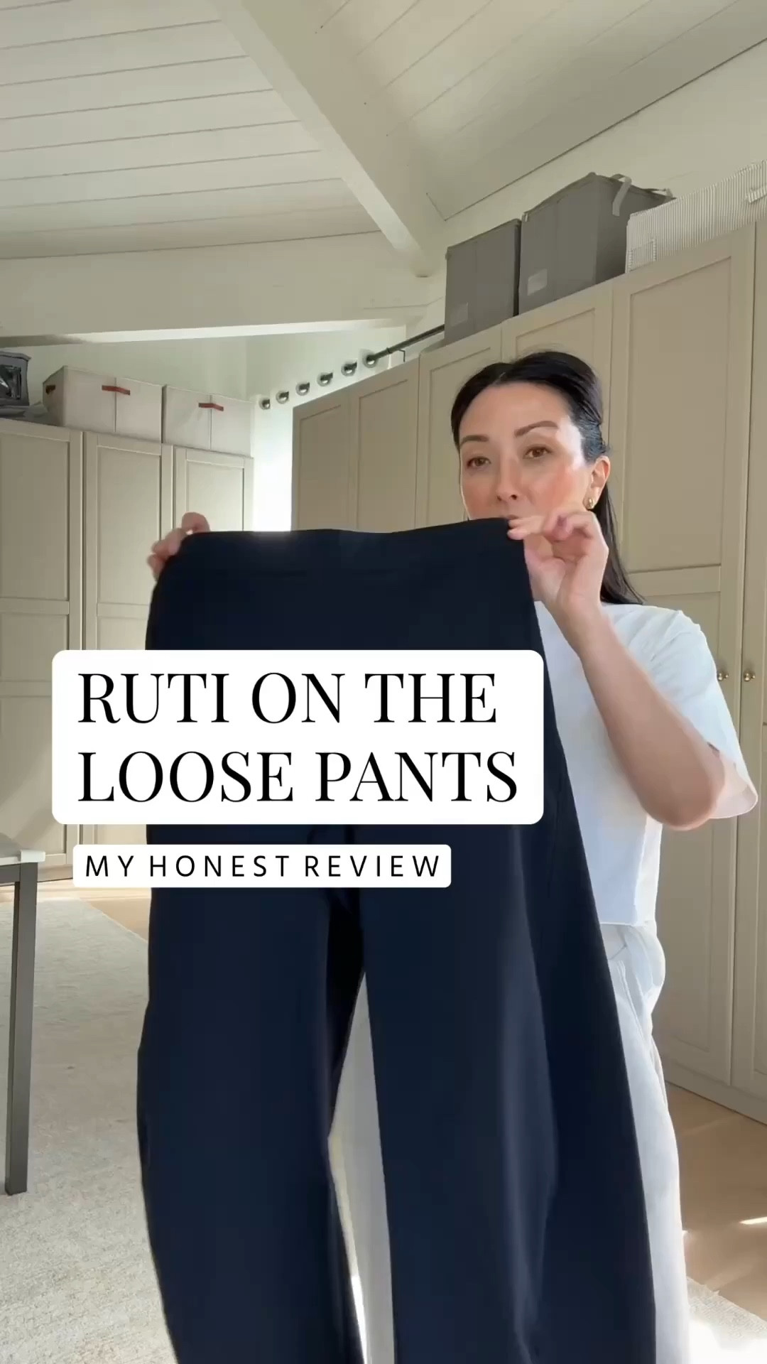 My honest review of the Ruti On The Loose Pants. 

Ruti pants petite 4 - sized up
Madewell tee xs
Loeffler Randall flats 5.5


Petite style, mom style 


#LTKOver40 #LTKmomlife #LTKPetite