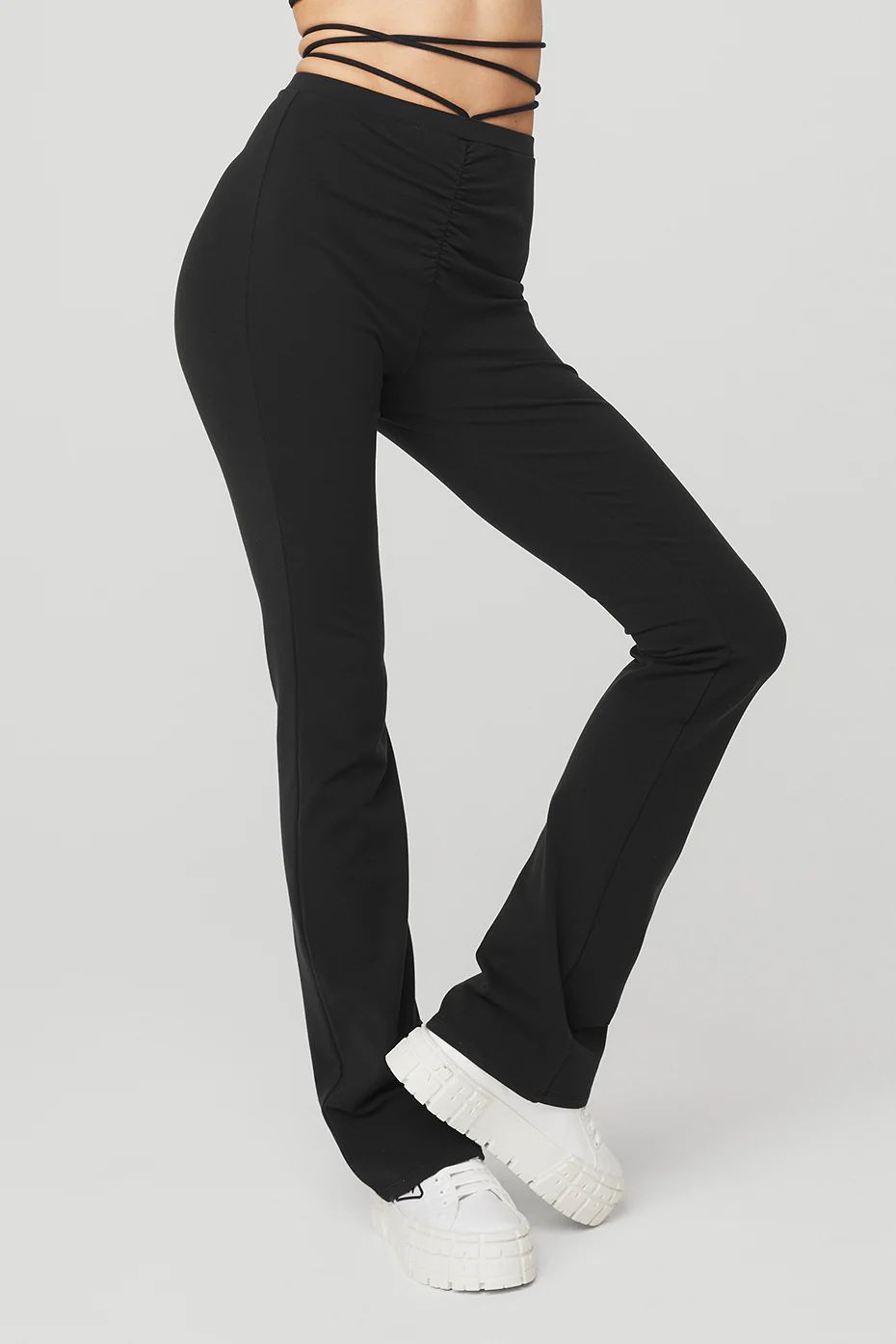 Airbrush High-Waist Cinch Flare Legging in Black, Size: 2XS | Alo YogaÂ® | Alo Yoga