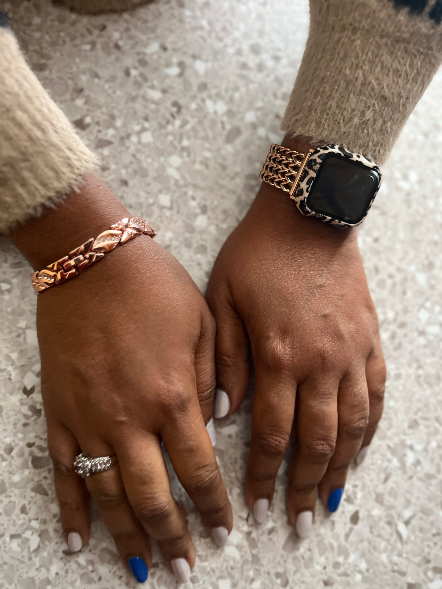 Rose gold stainless band for Apple Watch and rose gold copper magnetic bracelet 💝

#LTKootd #LTKOver40