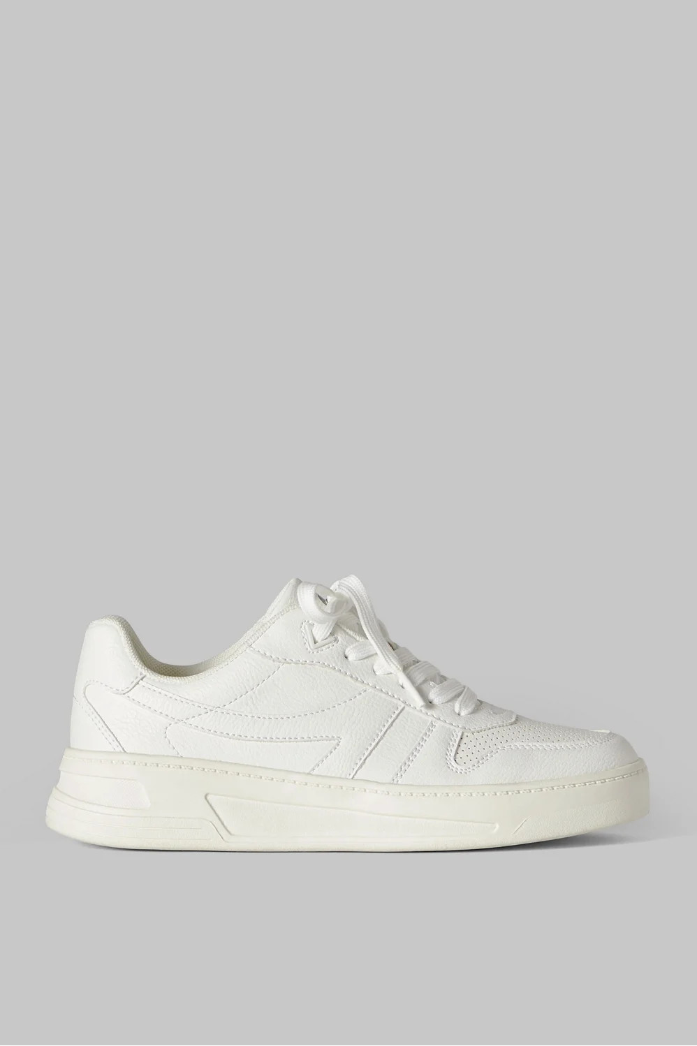 The Lifestyle Sneaker II | Fabletics - North America