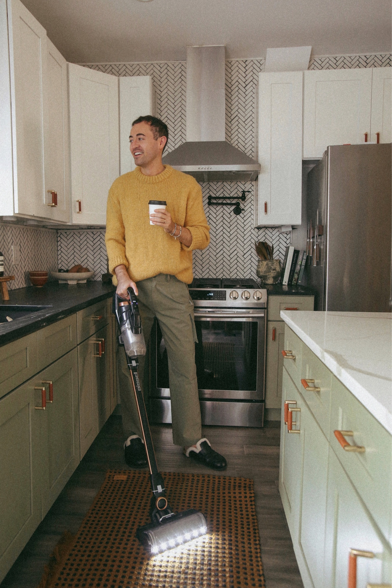 (#ad) Weekend resets have become crucial in our routines. Since Mike works at the hospital every weekend, I like to spend Sundays getting us ready for a new week. That means cleaning up the house, putting clothes away, and catching up on anything on the to-do list. It’s actually quite peaceful. I grab a coffee, turn on a podcast, and get to it. I have a slight obsession with vacuuming (hello, 30 😂) so the @bissellclean  ​​ICONpet® Turbo cordless vacuum from @target has consistently been by bff. A little effort on Sunday makes the week that much easier. 

#TargetPartner #BISSELL #ICONpet 
