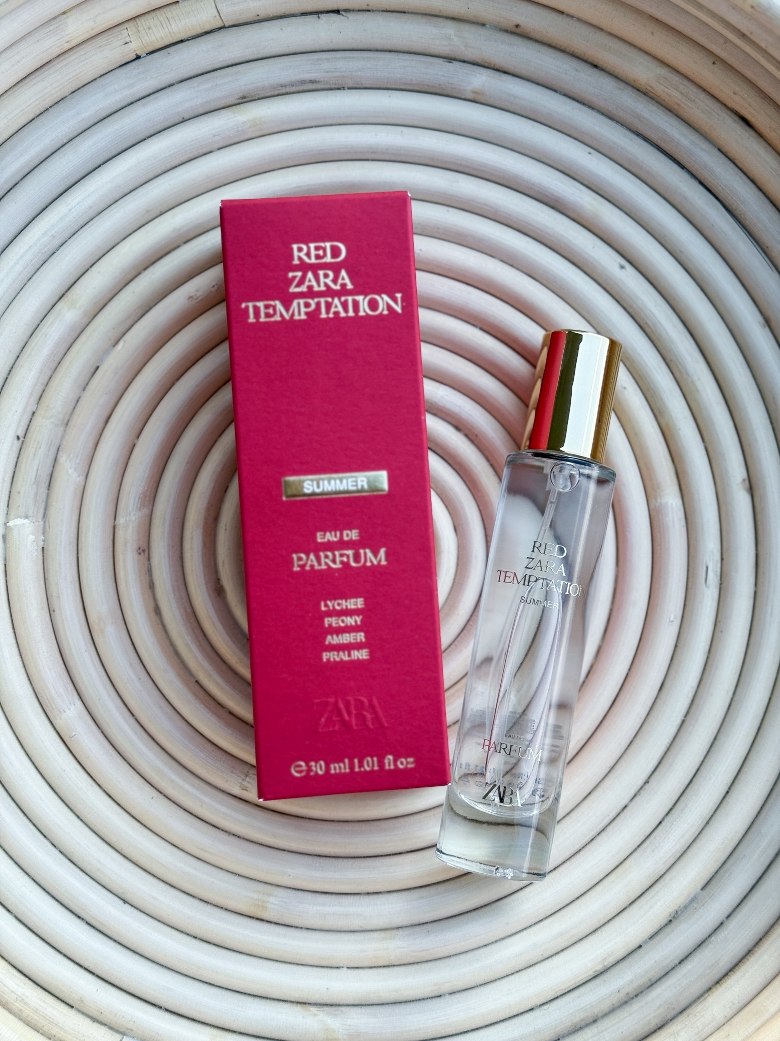 Current favorite summer fragrance — Red Zara Temptation SUMMER . It’s the perfect blend of warm + fruity 

With notes of 
LYCHEE
PEONY
AMBER
PRALINE

Perfume - Fragrance - ZARA - Women’s Perfume 

#LTKBeauty #LTKStyleTip #LTKFindsUnder50