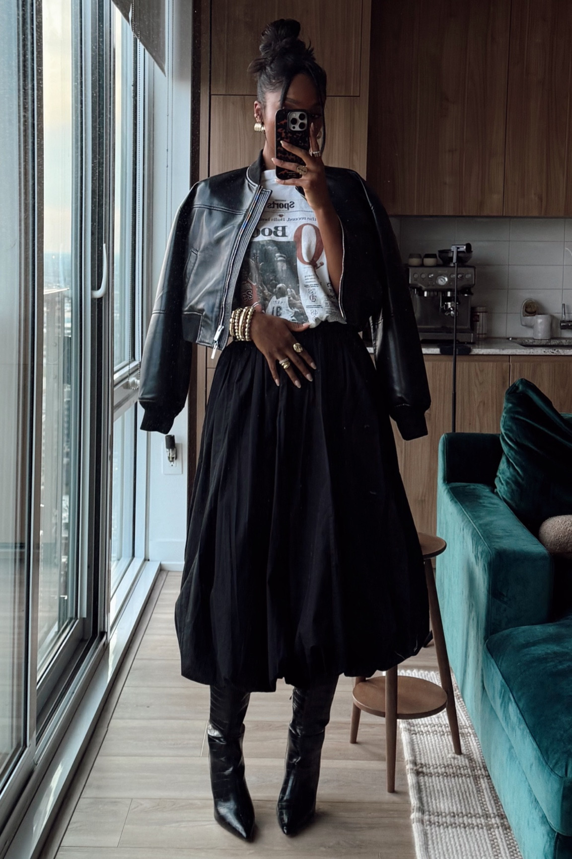 Shirt is vintage, cannot link. 

#LTKStyleTip #LTKU