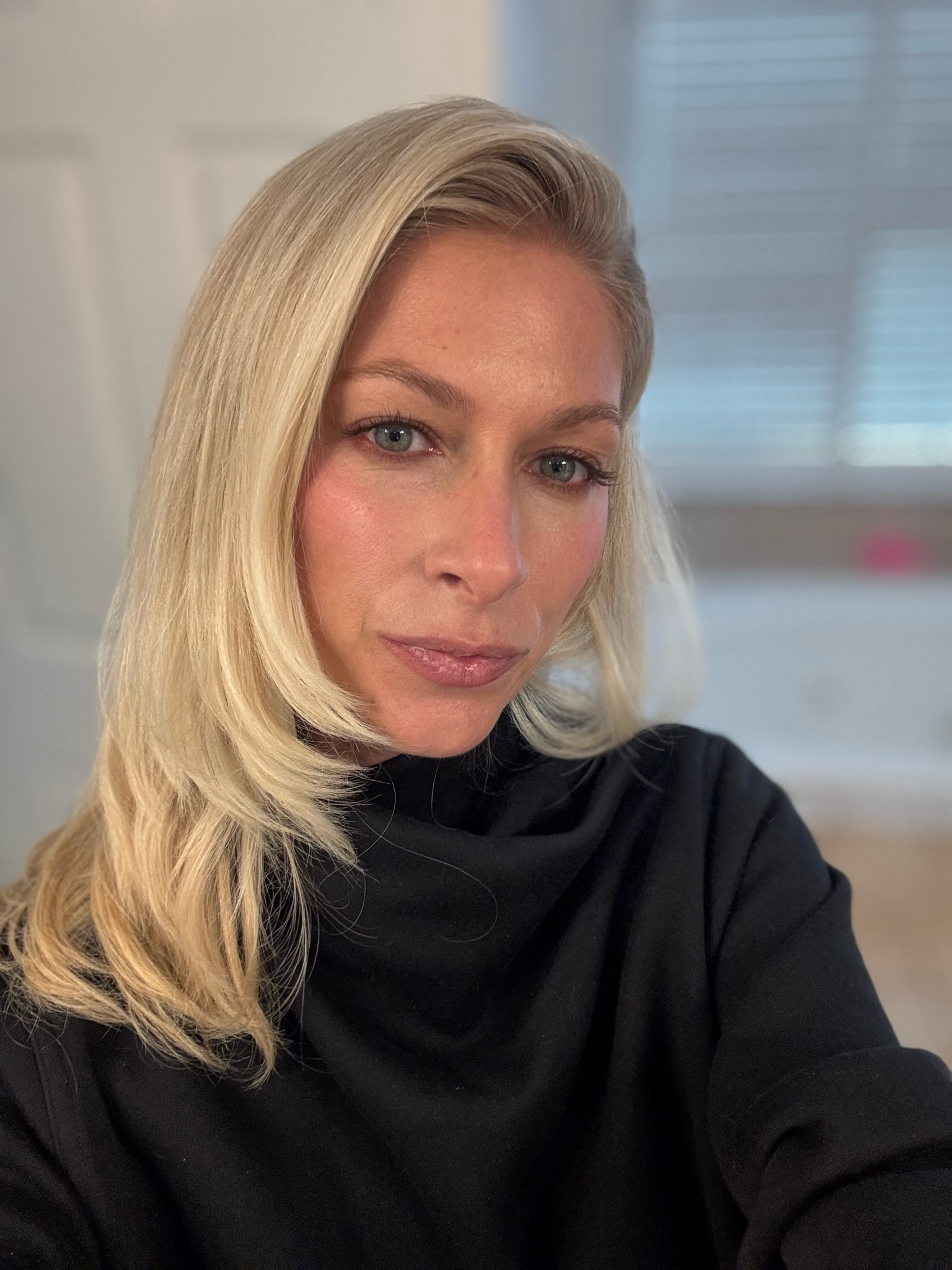 Five minute makeup , fast makeup , easy makeup , natural makeup , over 40 makeup, mom makeup 

#LTKOver40 #LTKBeauty