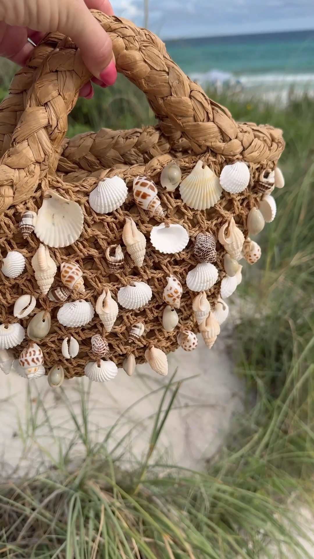 The perfect vacation bag 🐚🐚🐚