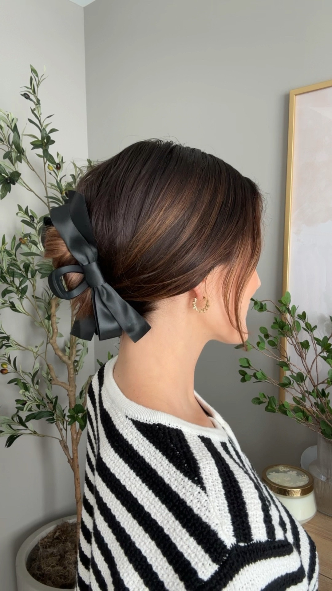 How adorable is this #Amazon bow claw clip! The perfect accessory for the holiday season! 

#LTKHoliday #LTKSeasonal #LTKbeauty