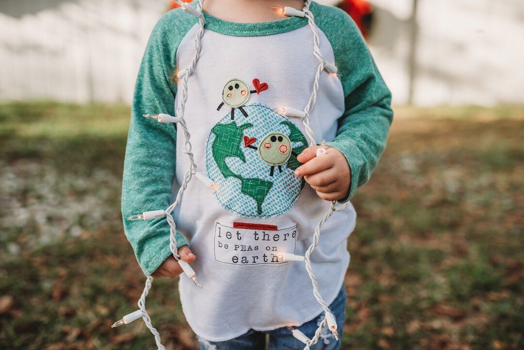 Toddler Christmas Shirt Kids Peace on Earth Shirt Peace on - Etsy | Etsy (US)