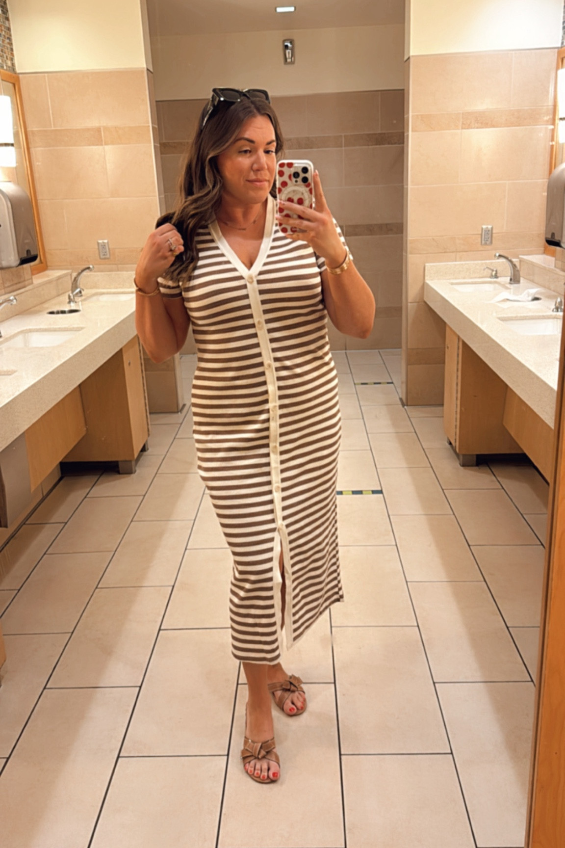 curve stripe white and brown midi dress! wearing size large 

#LTKFindsUnder100 #LTKMidsize #LTKSeasonal