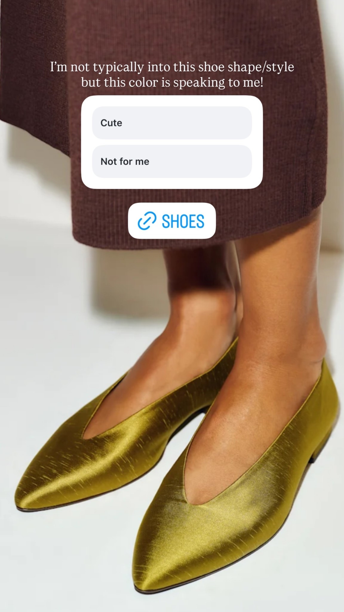 I’m not typically into this shoe shape/style but this color is speaking to me!