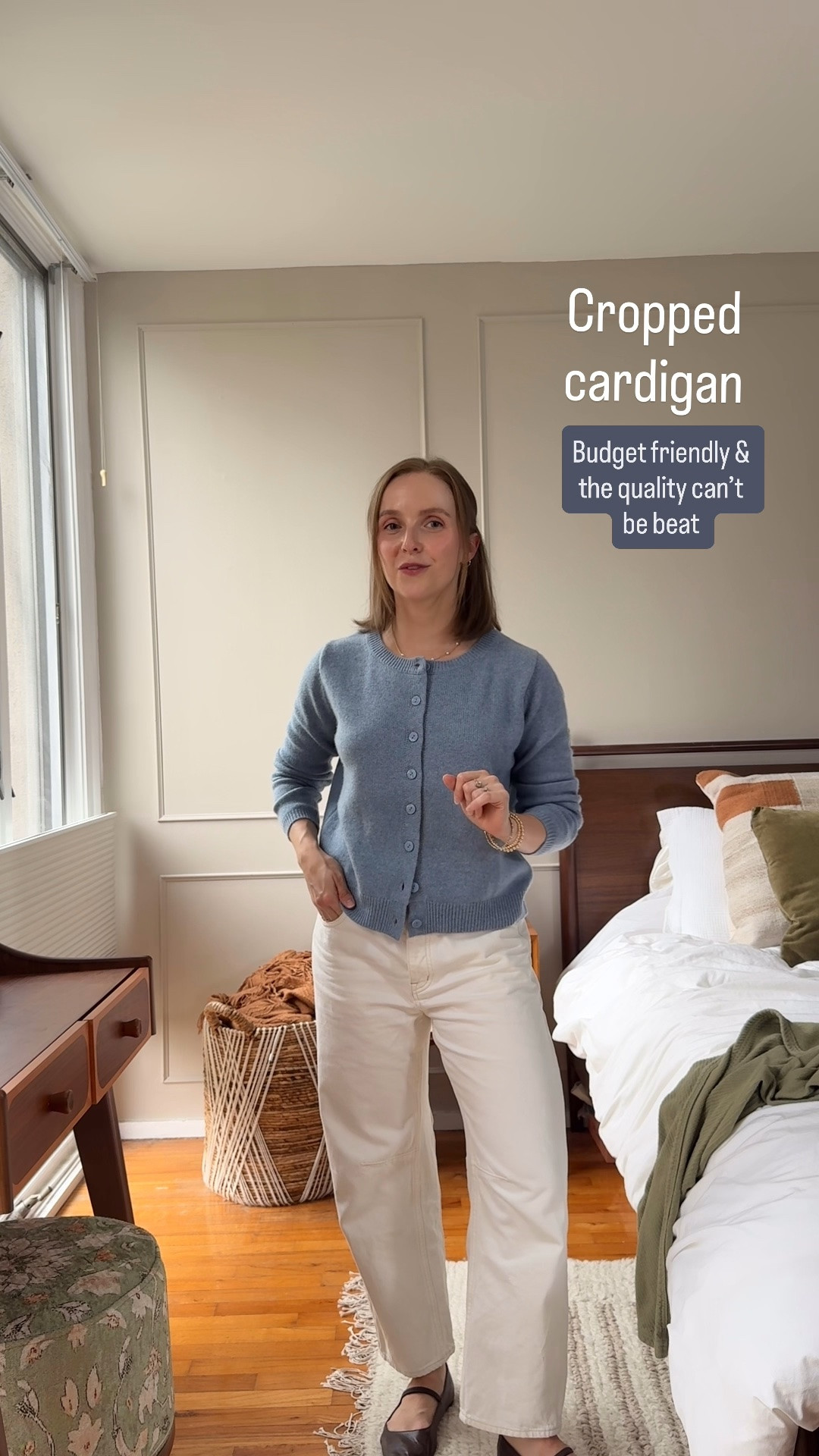 Trending fall knitwear 
Cropped cashmere cardigan on a budget! Wearing small for a chunkier fit. Free shipping and 365 day returns

#LTKootd #LTKSaleAlert #LTKPetite