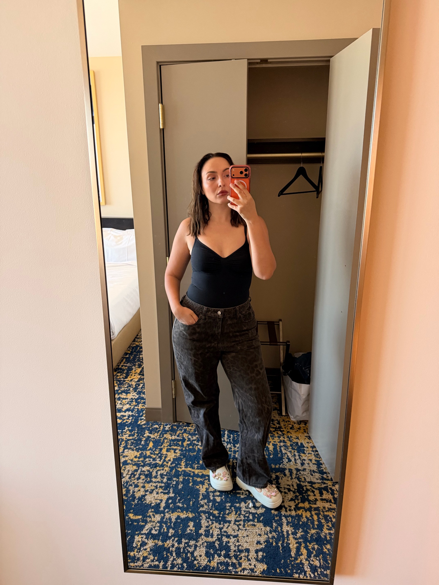 Skims bodysuit and Abercrombie leopard jeans.
Bodysuit - Large
Jeans - 30

#LTKgrwm #LTKxAbercrombie #LTKMidsize