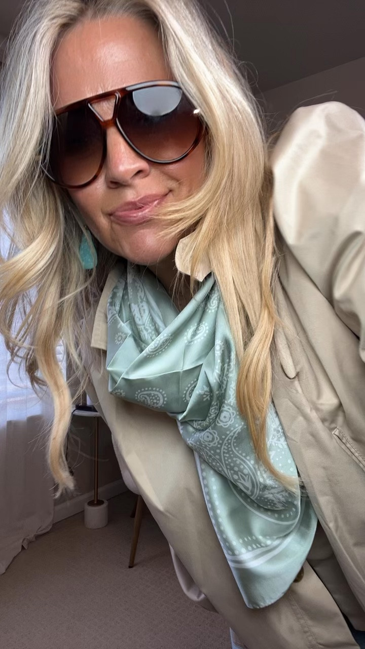  ✨Tap the bell, save and ❤️ for over 40 fashion, midlife style, midsize fashion and luxury looks for less. 

I dread getting dressed in midlife…

Then my frozen shoulder hit.
10 pounds. Midsection. Confidence gone.

But I’m working on my health 🤍

And these Amazon pieces?
They work with my body while it fluctuates.

Comment AMAZON for links.


Follow my LTK @Over40andmidlife on the @shop.LTK app to view this post and get my exclusive app-only content!

#liketkit #LTKstorytime #LTKOver40 #LTKMidsize
@shop.ltk
https://liketk.it/61tsR