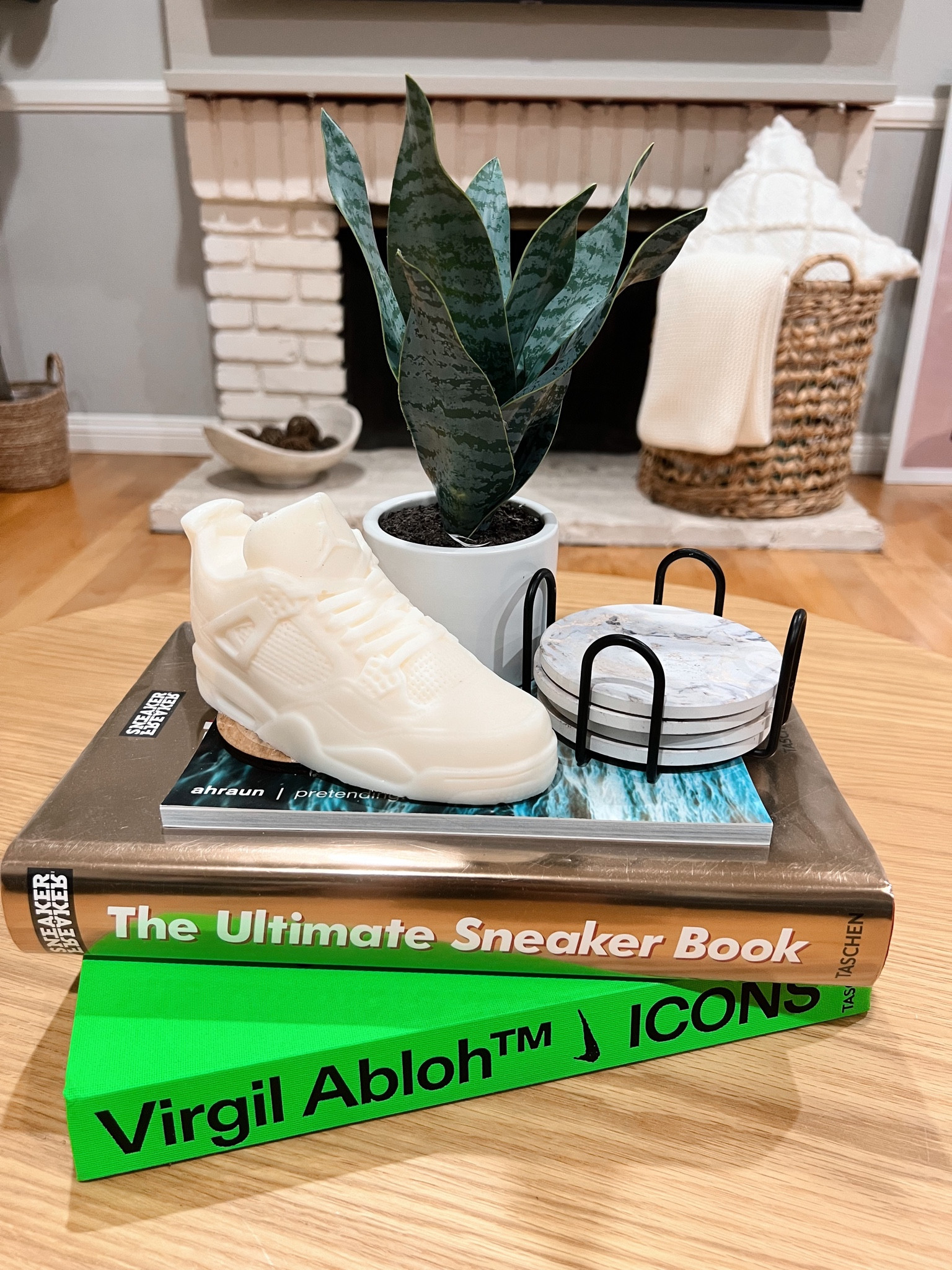 Coffee Table Vibes #LTKGiftGuide

#LTKhome