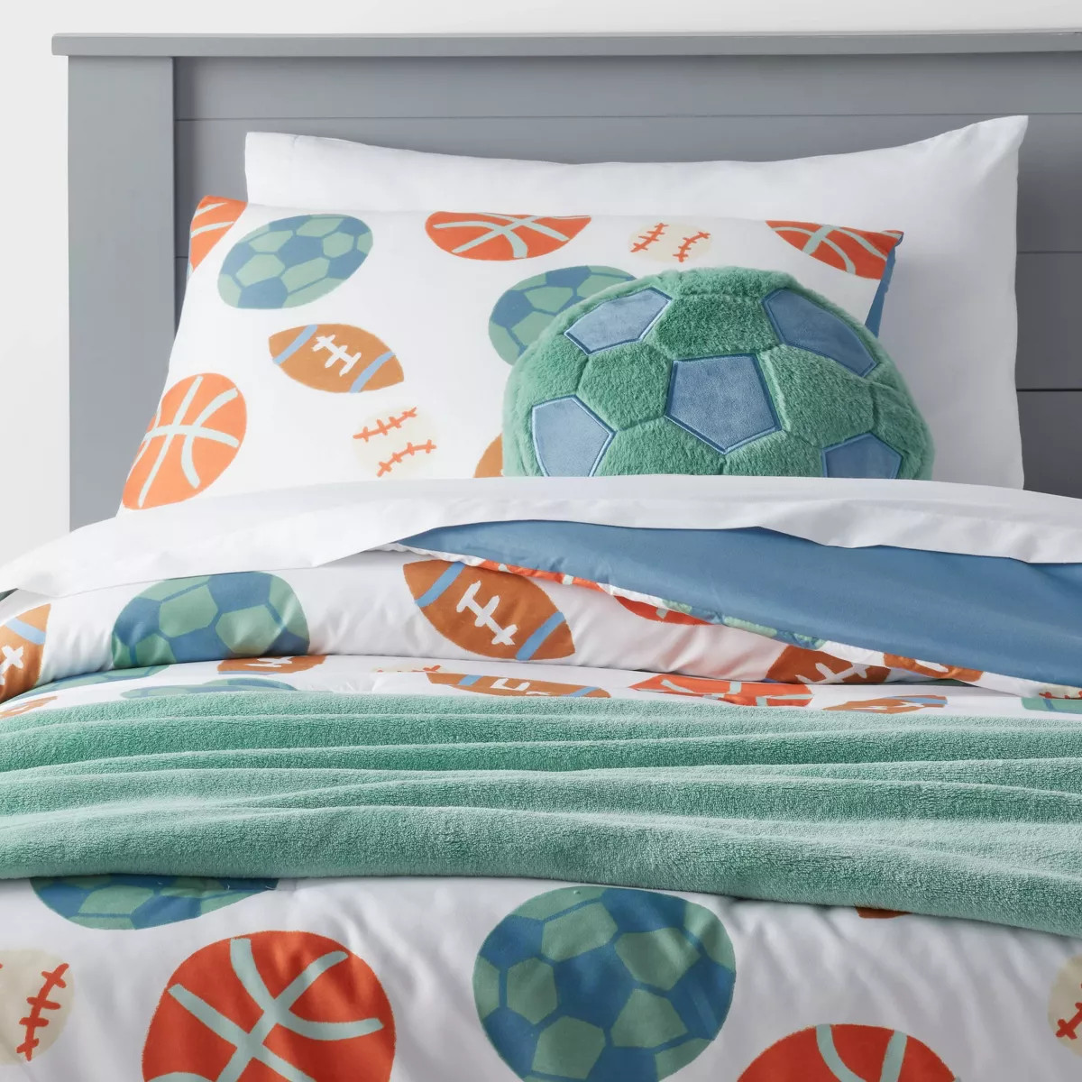 Twin 4pc Sports Value Bedding Set - Pillowfort™ | Target