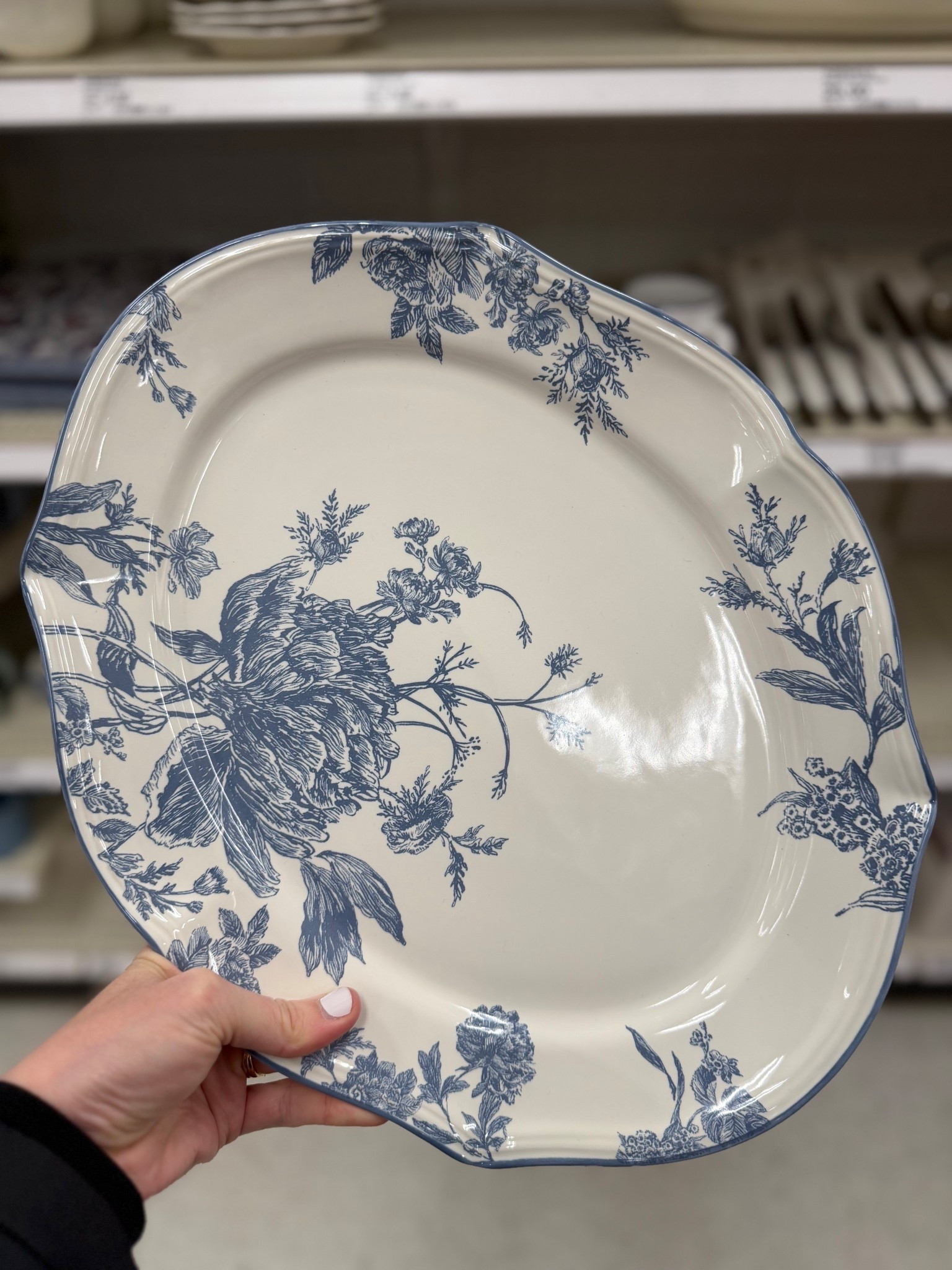 Look at this serving platter!!!

#LTKHome