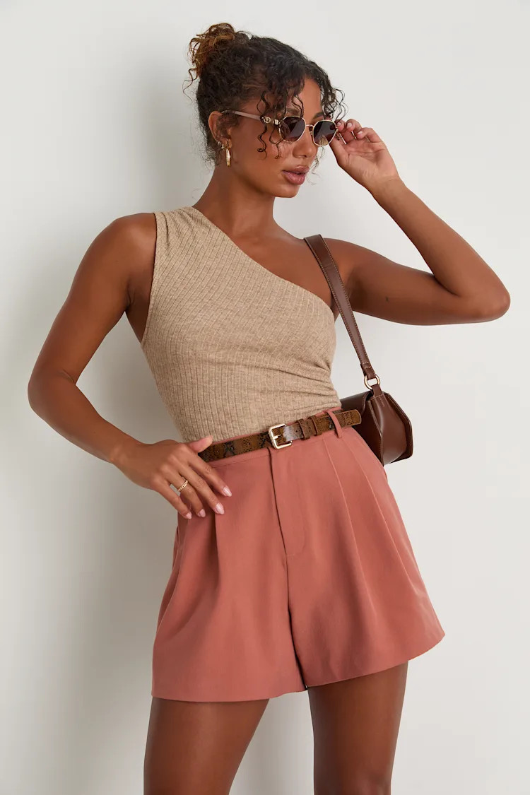 Sharise Rusty Rose Pleated High-Rise Shorts | Lulus