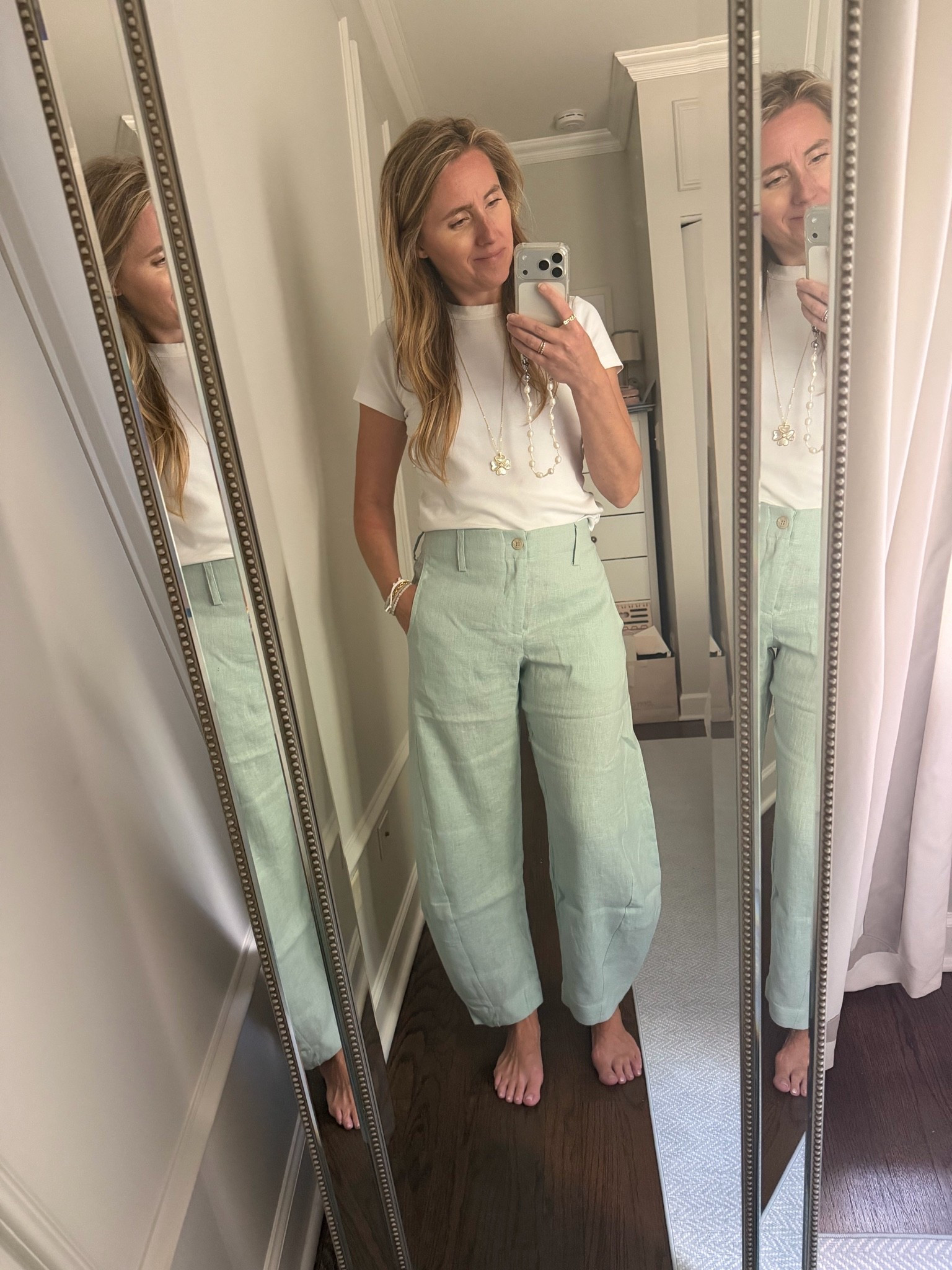 20% off linen pieces at Ruti! These pants are SO flattering!

Mom life, summer style, linen pants, mint, viral pants

#LTKSaleAlert #LTKmomlife #LTKOver40