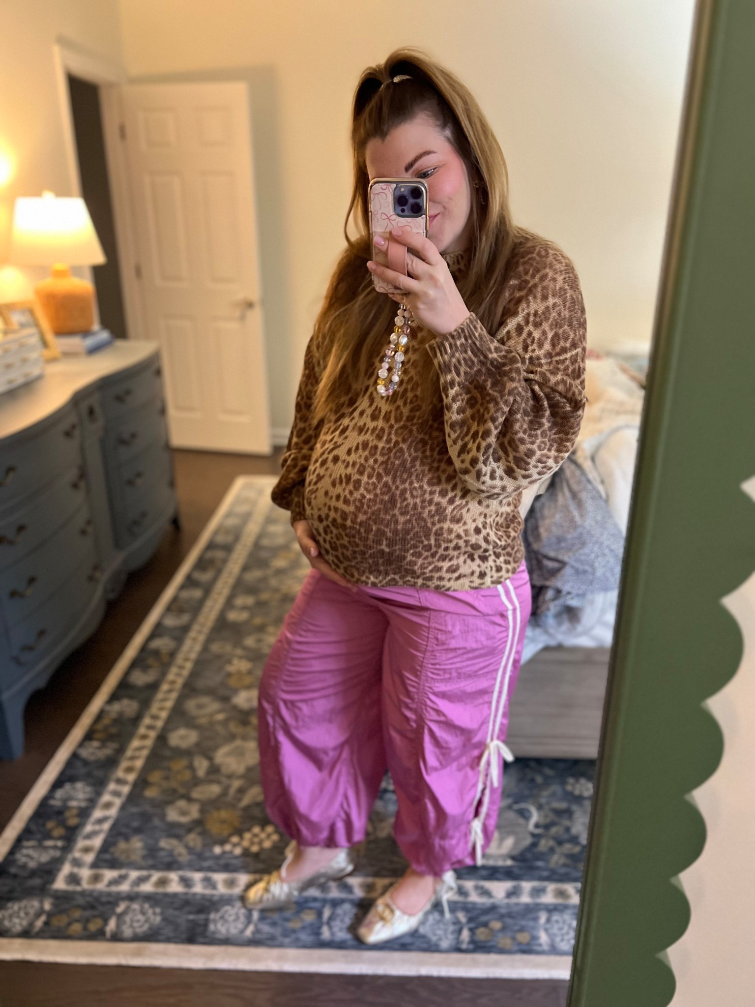 Another maternity look. With so many drs appts I need to be in two piece outfits and that’s getting harder by the day. Somehow these pants still fit. I’m in a small in them. Sweater is older, but linking similar.



#LTKBump #LTKBaby