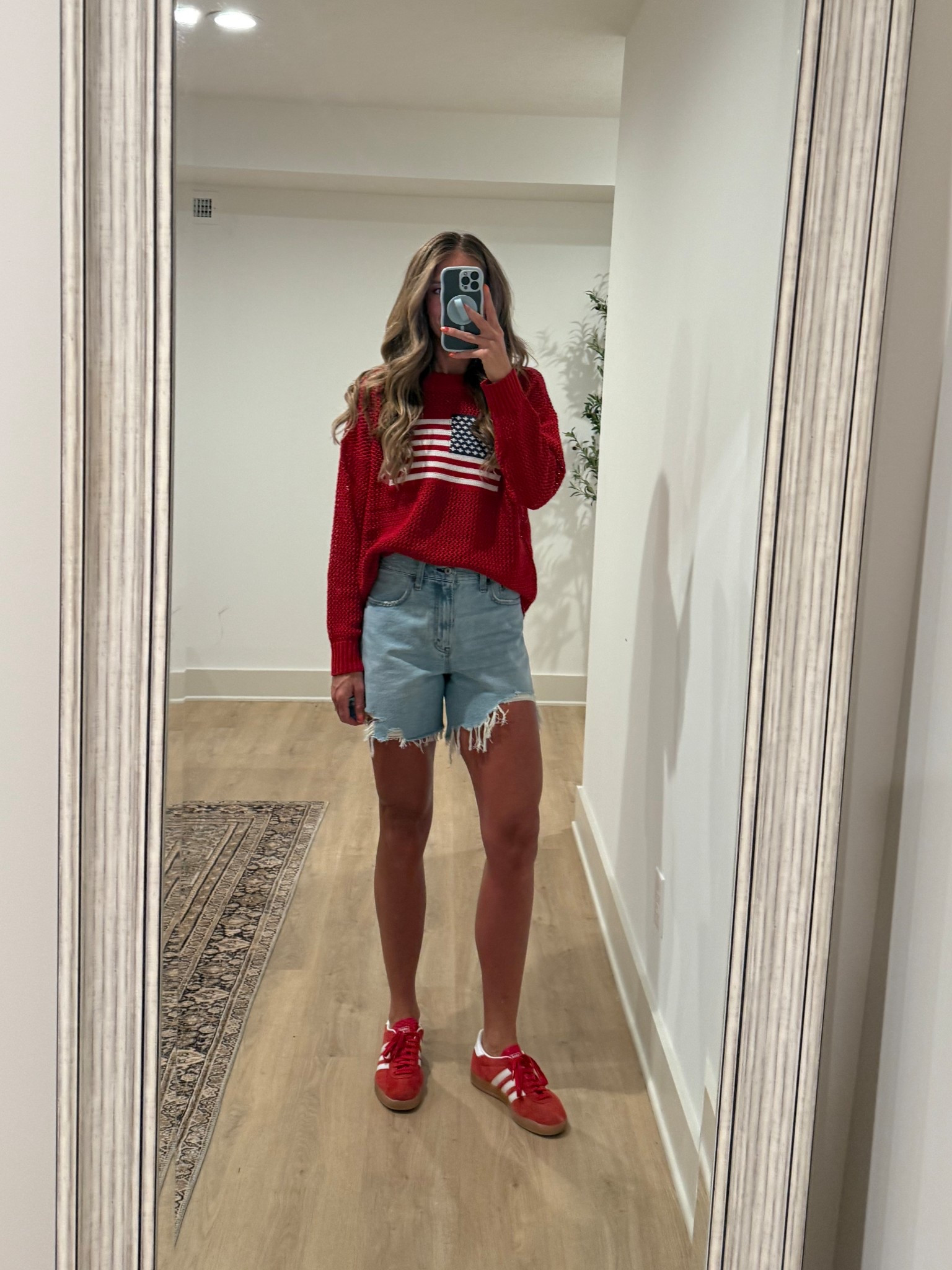 Medium in top
Size 27 my true size in shorts (run loose) 

#LTKSummerEdit