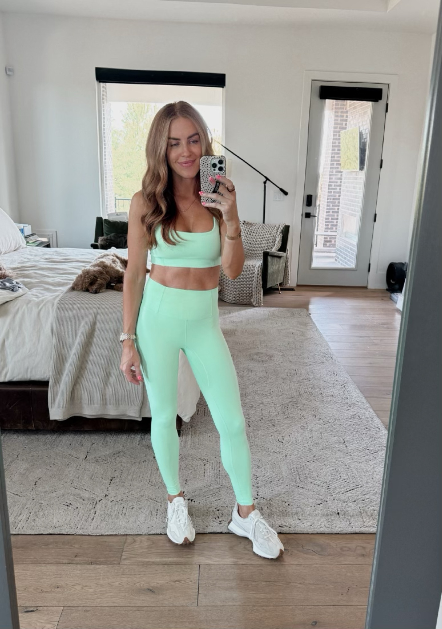 If you haven’t tried the never better collection from FP Movement.. you’re missing out. It’s so good! Holds ya in all the right places and comes in the cutest colors. Wearing a small in the top and XS in the bottoms. 