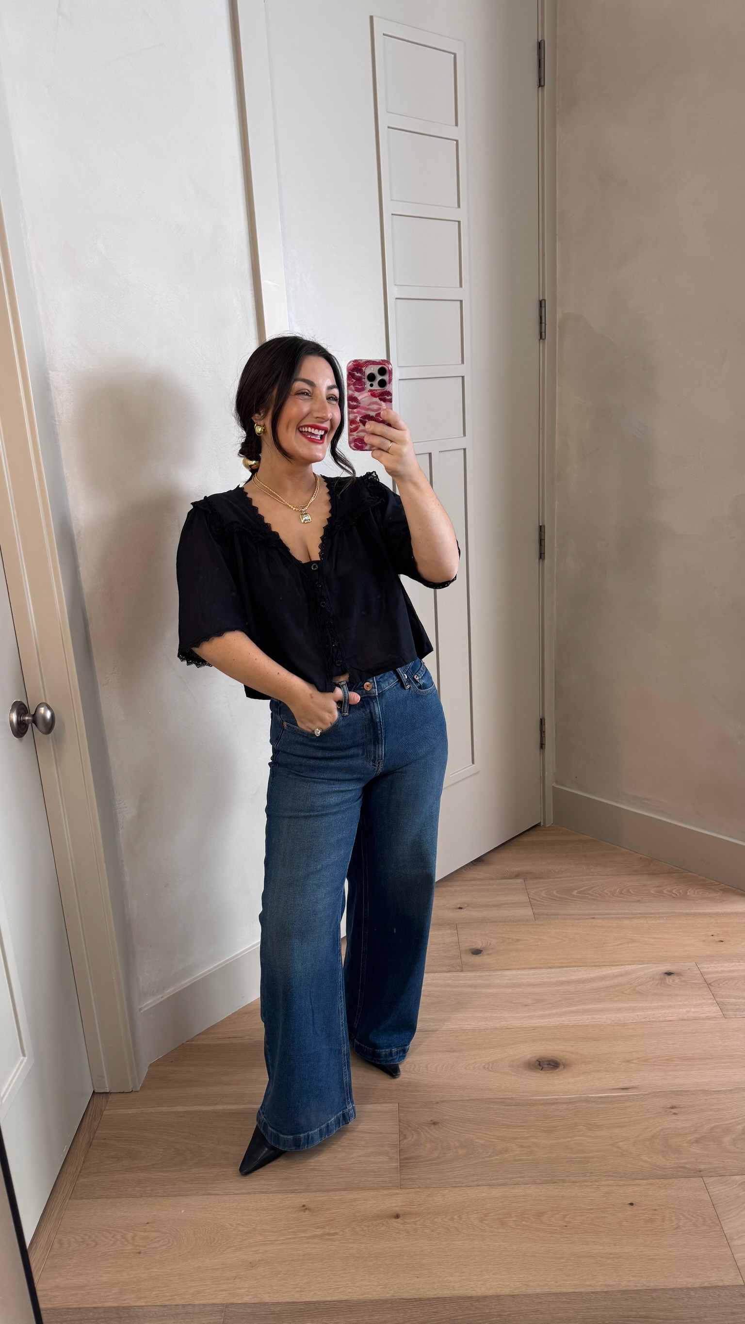 Chic outfit! Cropped top size small, High rise denim size 27 petite 

5'0" 140lbs
Petite friendly

#LTKdayinmylife #LTKootd #LTKPetite