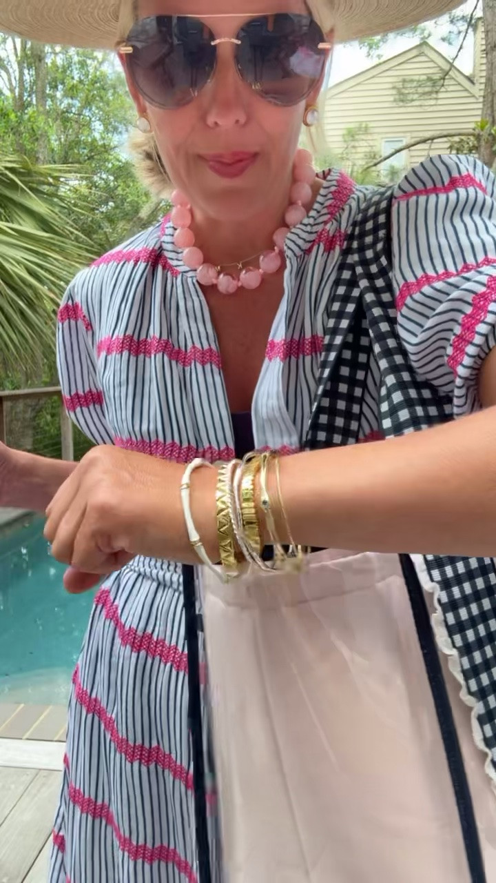 My friend Cindy’s new collection is out right now with Allie + Bess!! I absolutely love it…job well done Cindy!! I have a discount code too!

#LTKOver40 #LTKdayinmylife #LTKmomlife