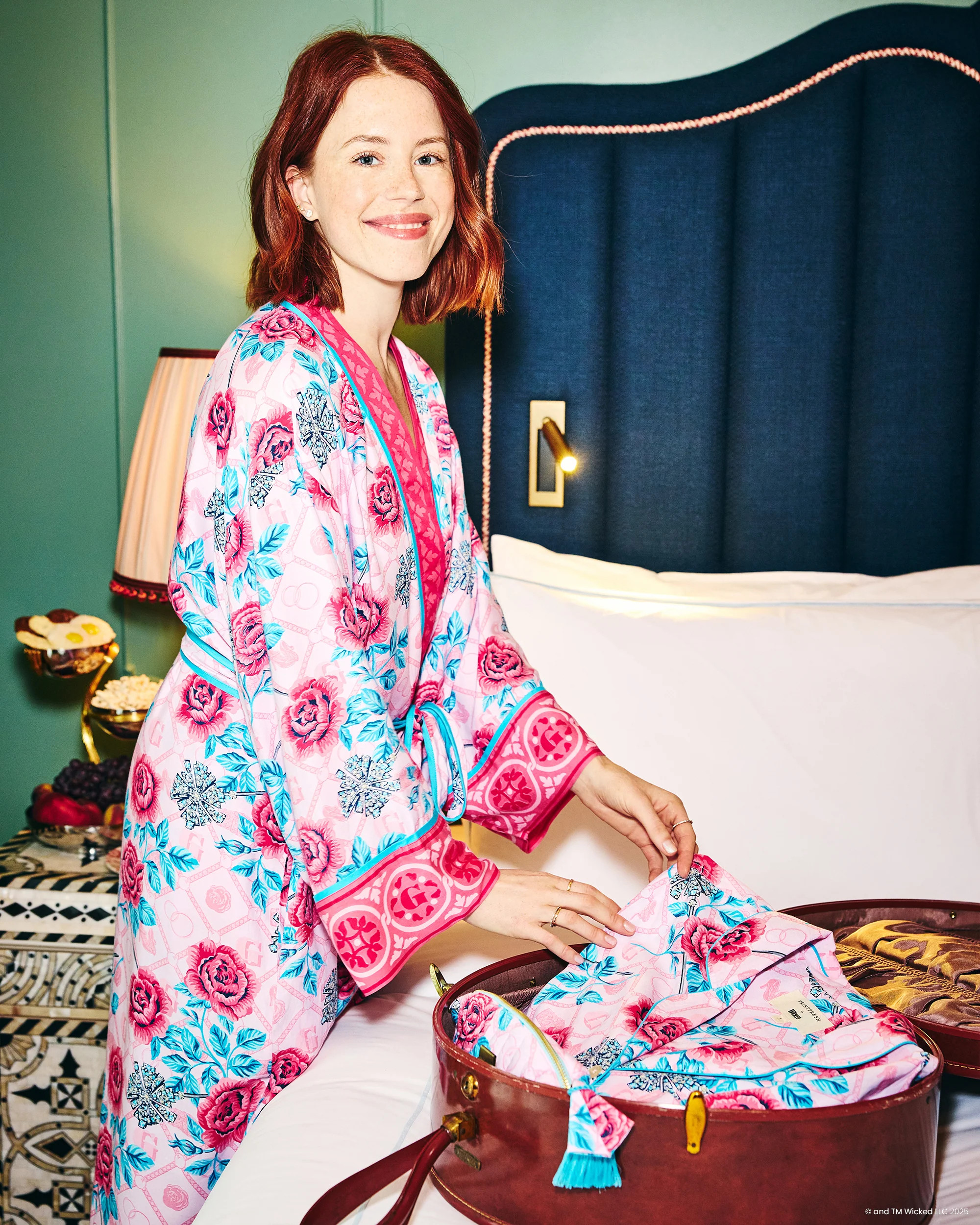 Glinda's Garden - Eco Satin Robe - Popular Pink | Printfresh