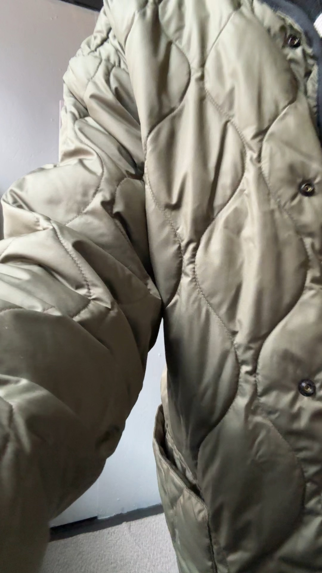 just an easy mid-week outfit!

#LTKSeasonal #LTKfindsunder100 #LTKmidsize