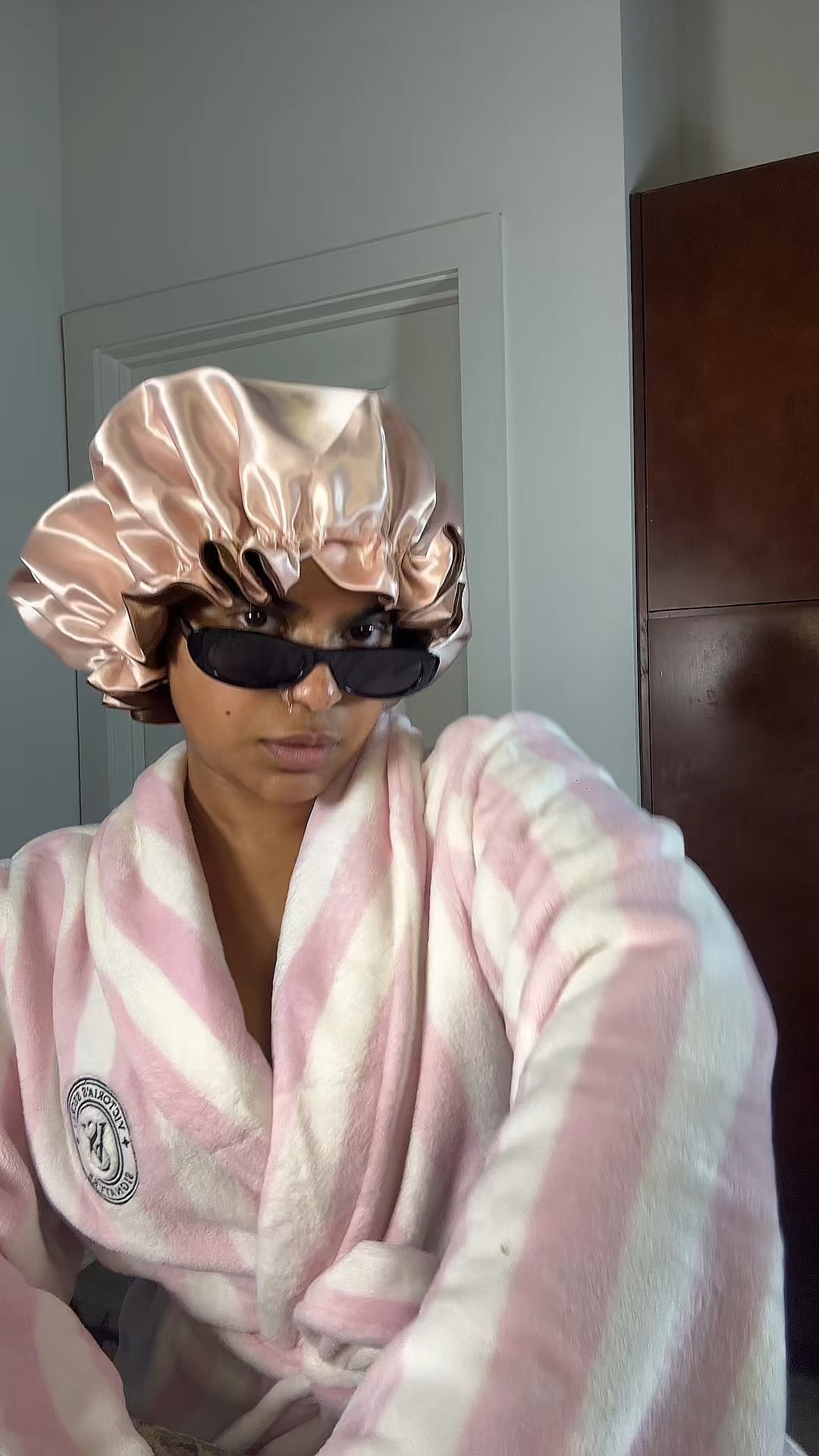 Turning myself into a VS bombshell #victoriassecret 

#LTKSeasonal #LTKStyleTip #LTKBeauty