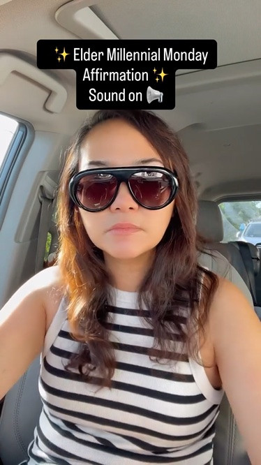 Happy Monday to everyone who remembers the struggle of low-rise jeans. 😂 If you know, you know.
What do you think about the sunglasses, had to try it. It looks good on the model though

#LTKootd #LTKdayinmylife