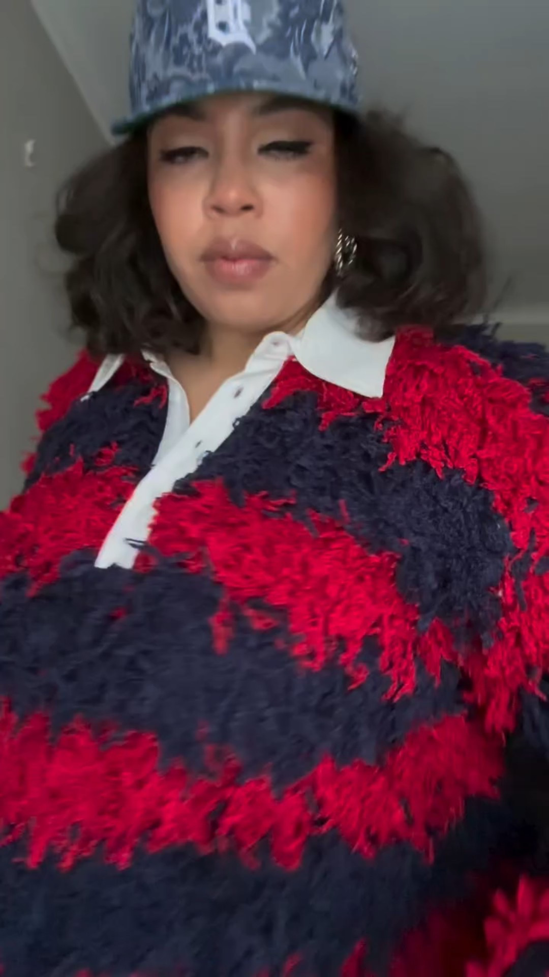 Night cap? 👉🏻👈🏻

How we feel about this? Idk. Maybe i’m crazy but I love it ha. It's bushy.  I know how people feel about big women wearing big things. But I (redacted.)

Yay or Nay? I personally think you need it. it’s sold out mostly last time I checked, but you should probably sign up for that notification Sis.👌🏻