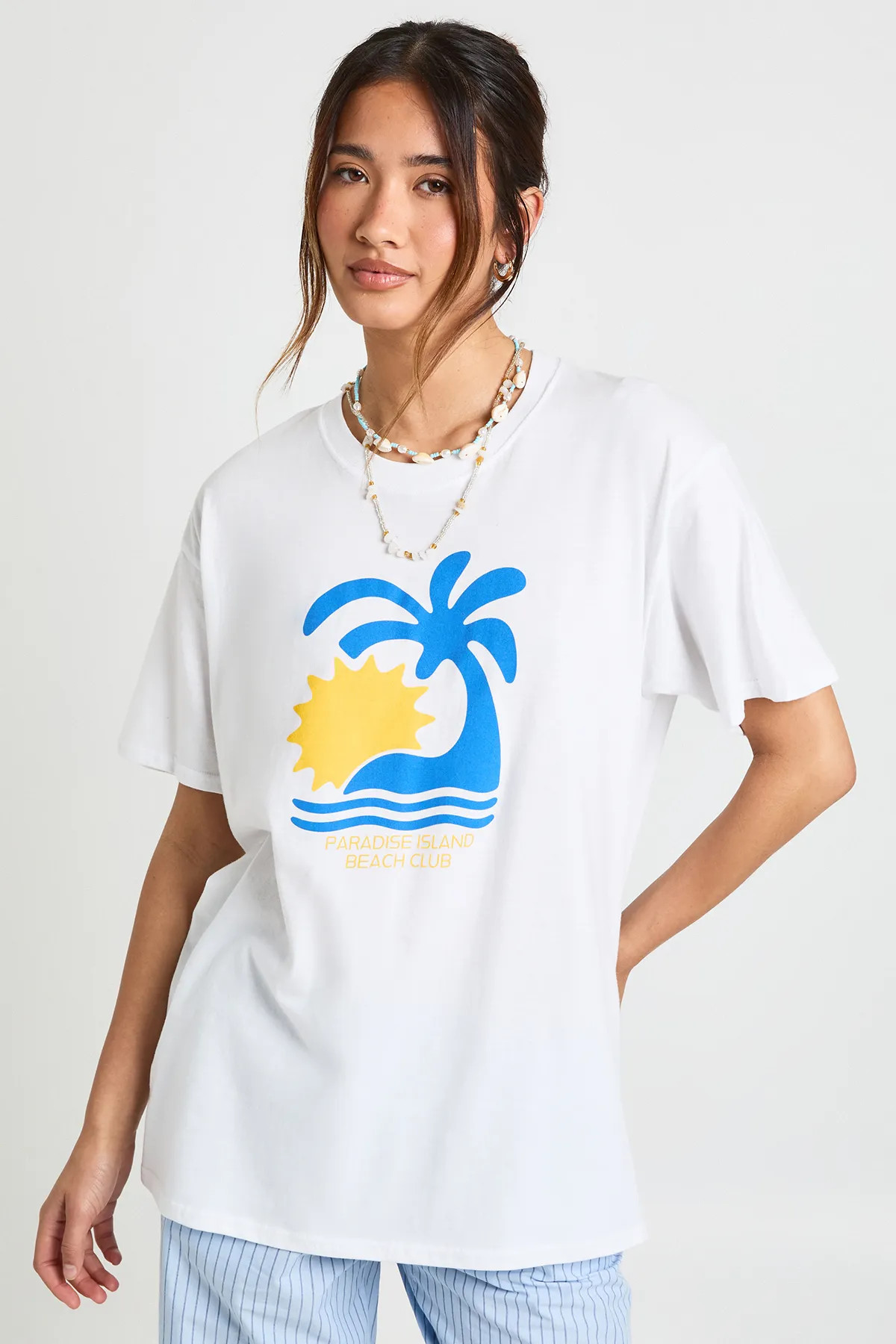 White Paradise Island Beach Club Graphic Oversized Tshirt | Boohoo USA | boohoo (US & Canada)