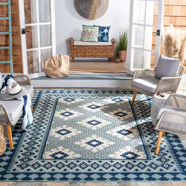 SAFAVIEH Veranda Eyvor Indoor/ Outdoor Waterproof Patio Backyard Rug | Bed Bath & Beyond