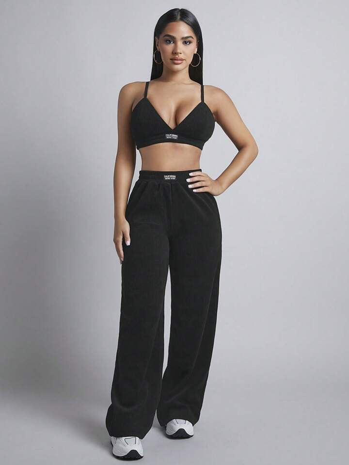 SHEIN PETITE Top de tirantes corto liso con pantalones anchos | SHEIN