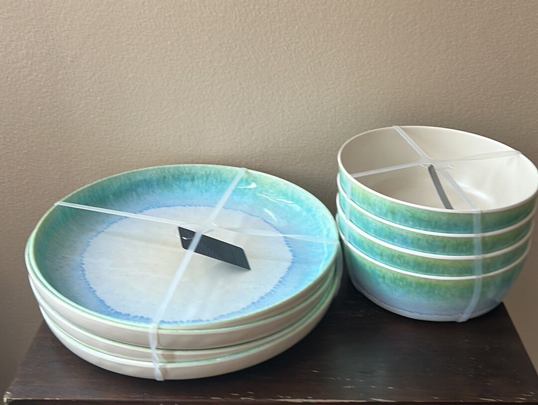 Rachel Roy Set of 4 Melamine Dinner plates & 4 bowls Tye Dye New Blue Green | Etsy (US)
