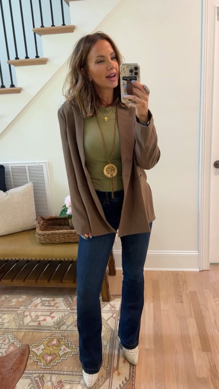 Spanx Carefree Crepe Blazer, with Suit Yourself Ribbed Crew Neck Short Sleeve Bodysuit, I’m in a medium, runs TTS! Paired with Flare Jeans, midnight shade, medium and regular length. Runs TTS! My absolute FAVS!!
Code BETSYXSPANX works! ❤️
Long necklace from @twistedsilver (code BETSY). Watch band from @copperrobin (try code BETSY). Other jewelry from @goldielew_ linked, code BETSY works! ❤️ Boots from Freebird linked! 