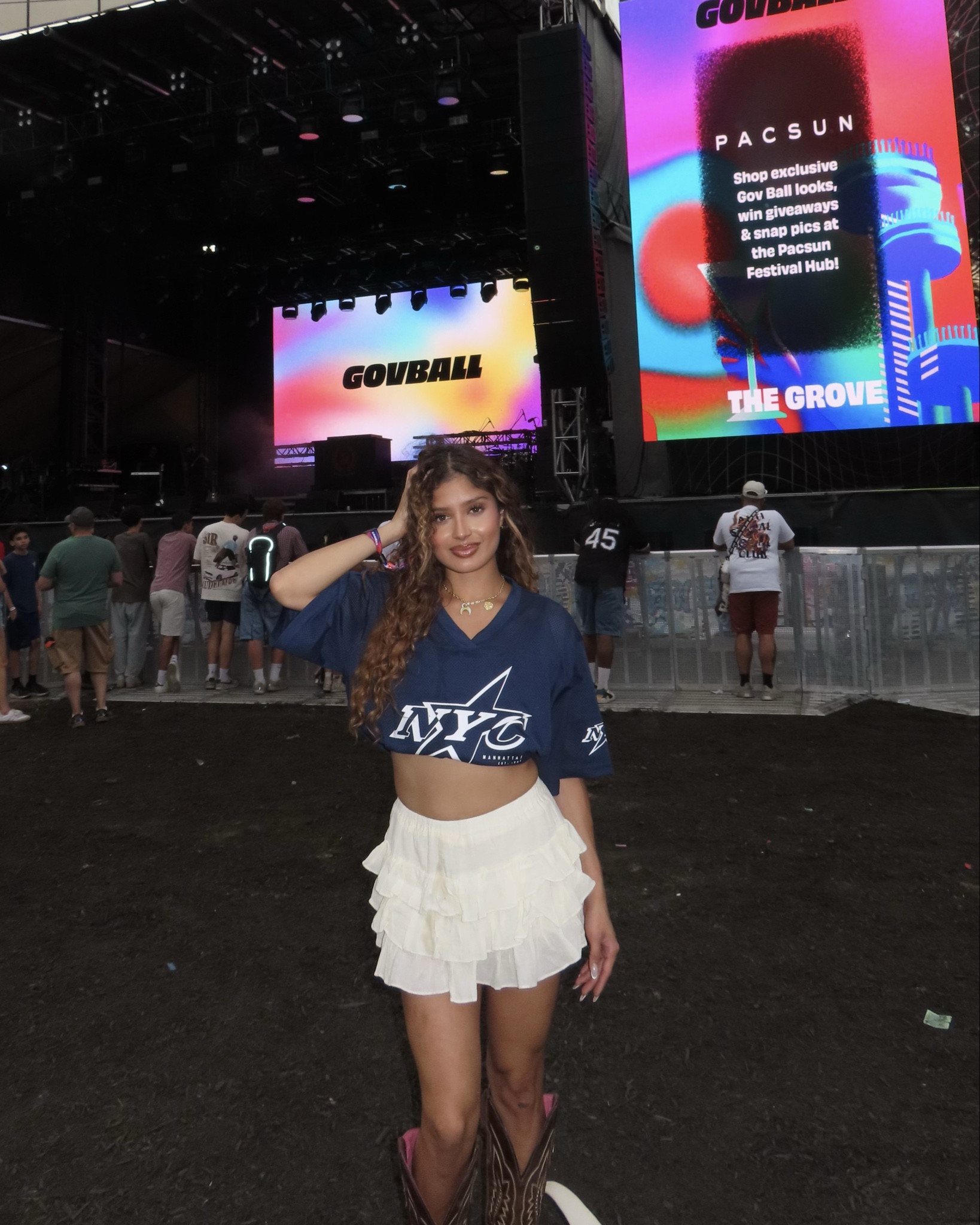 Gov ball day 1 outfit check | The vibes are Texas meets NYC💋🍎🙂‍↕️